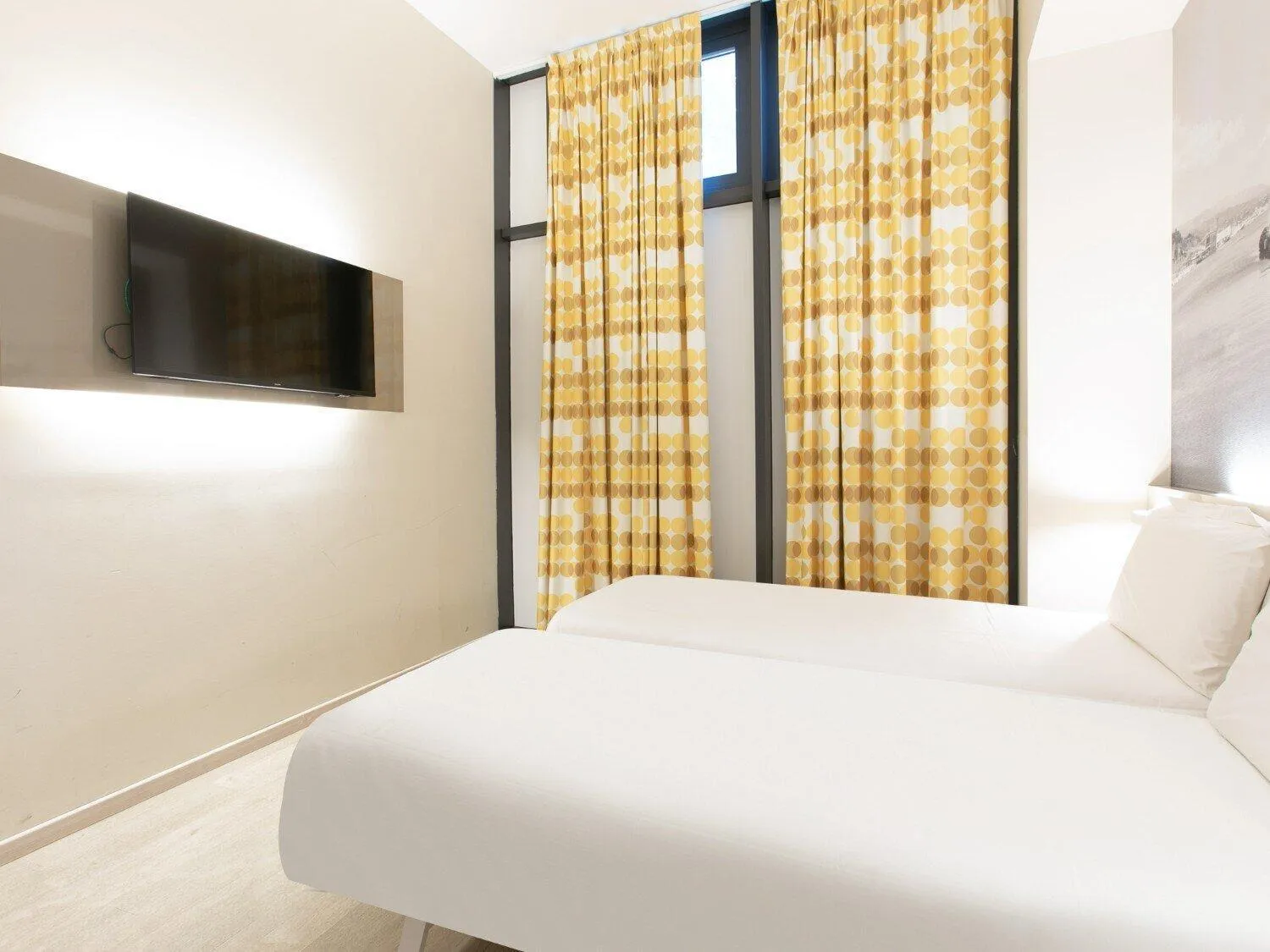 Photo of the whole room, Bed in B&B Hotel Savona