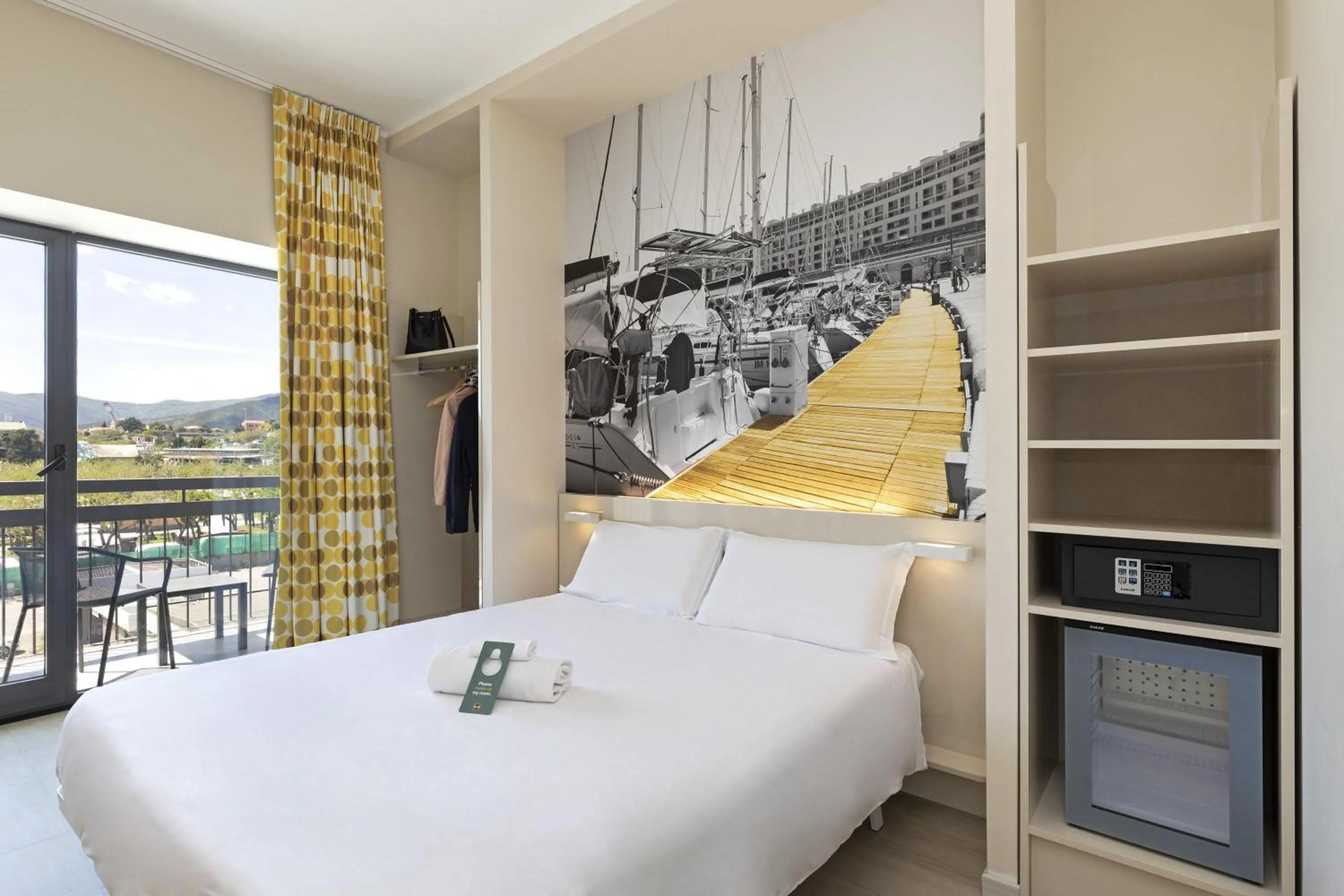 Photo of the whole room, Bed in B&B Hotel Savona