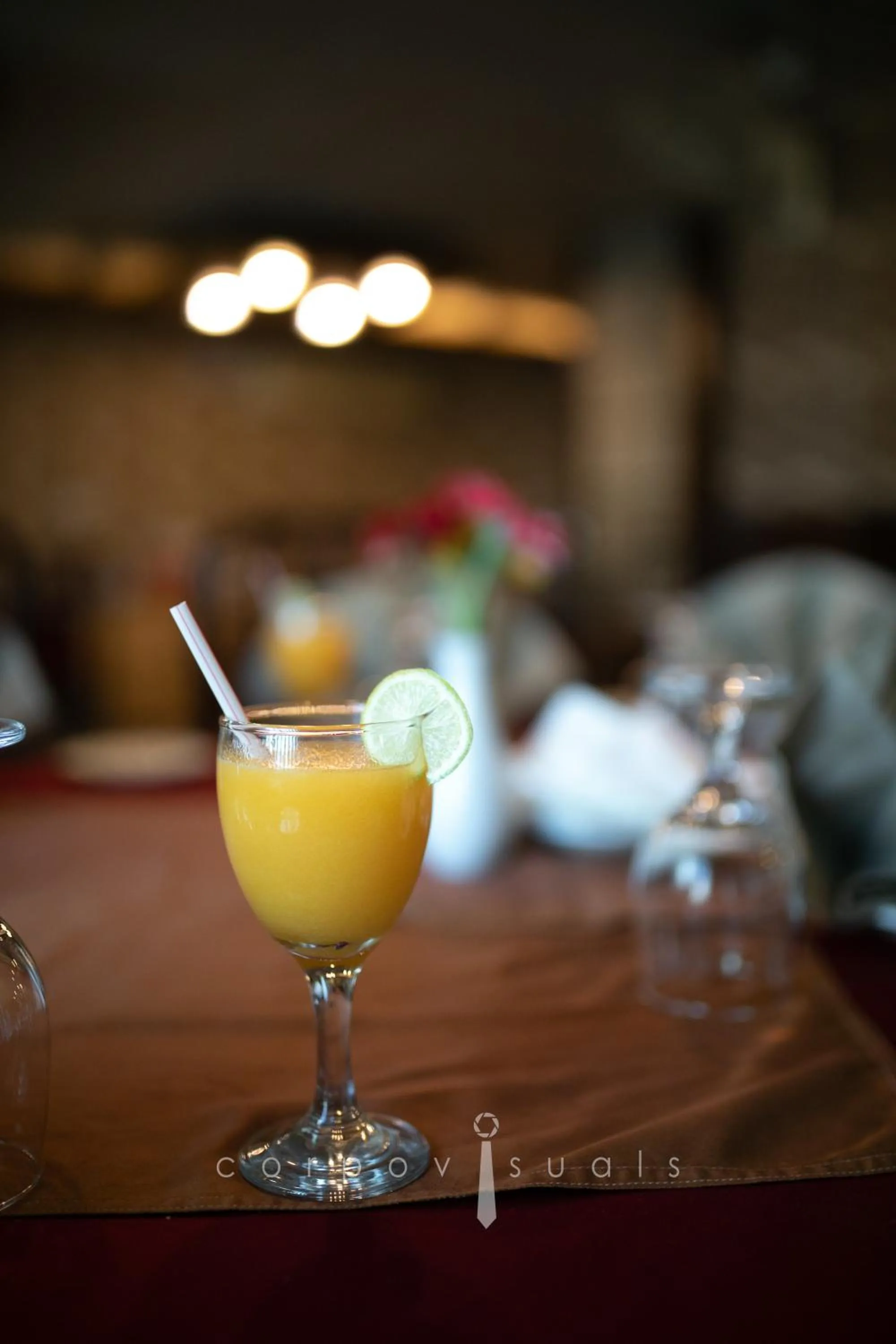 Restaurant/places to eat in SEL Nibash Hotel & Serviced Apartments