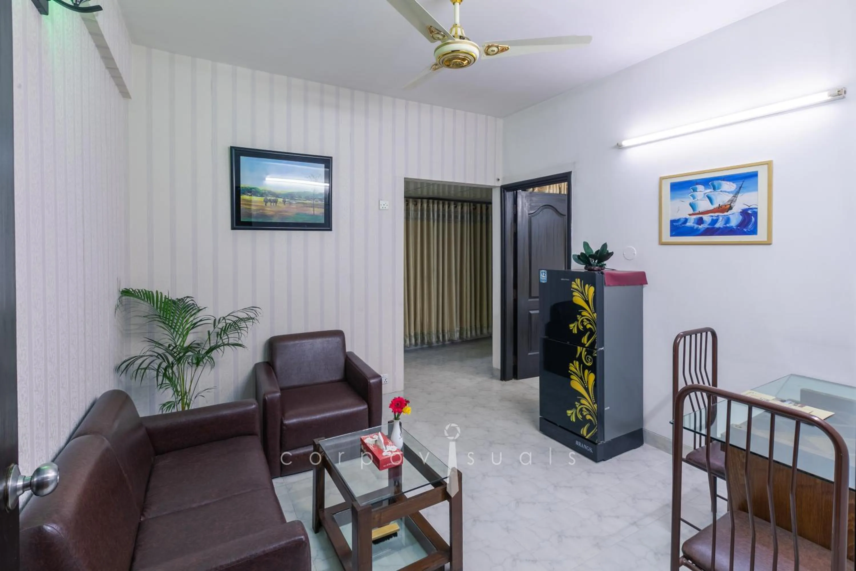 Communal lounge/ TV room in SEL Nibash Hotel & Serviced Apartments