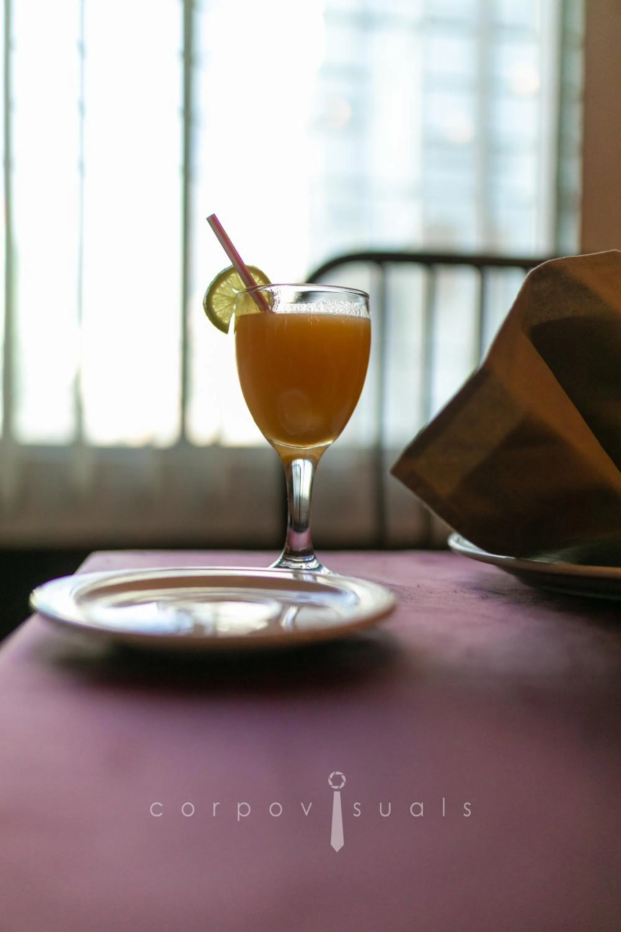 Restaurant/places to eat in SEL Nibash Hotel & Serviced Apartments