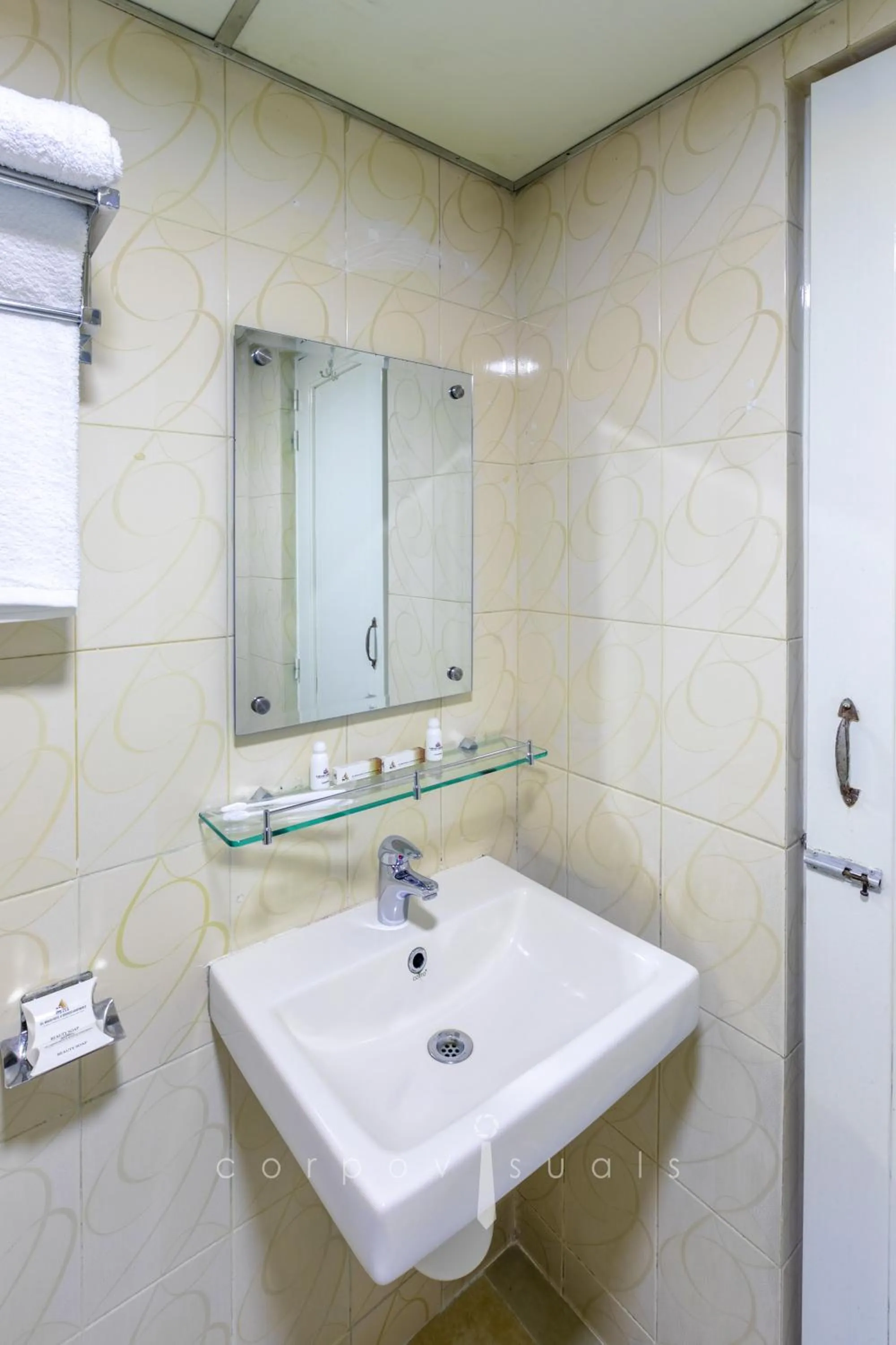 Bathroom in SEL Nibash Hotel & Serviced Apartments
