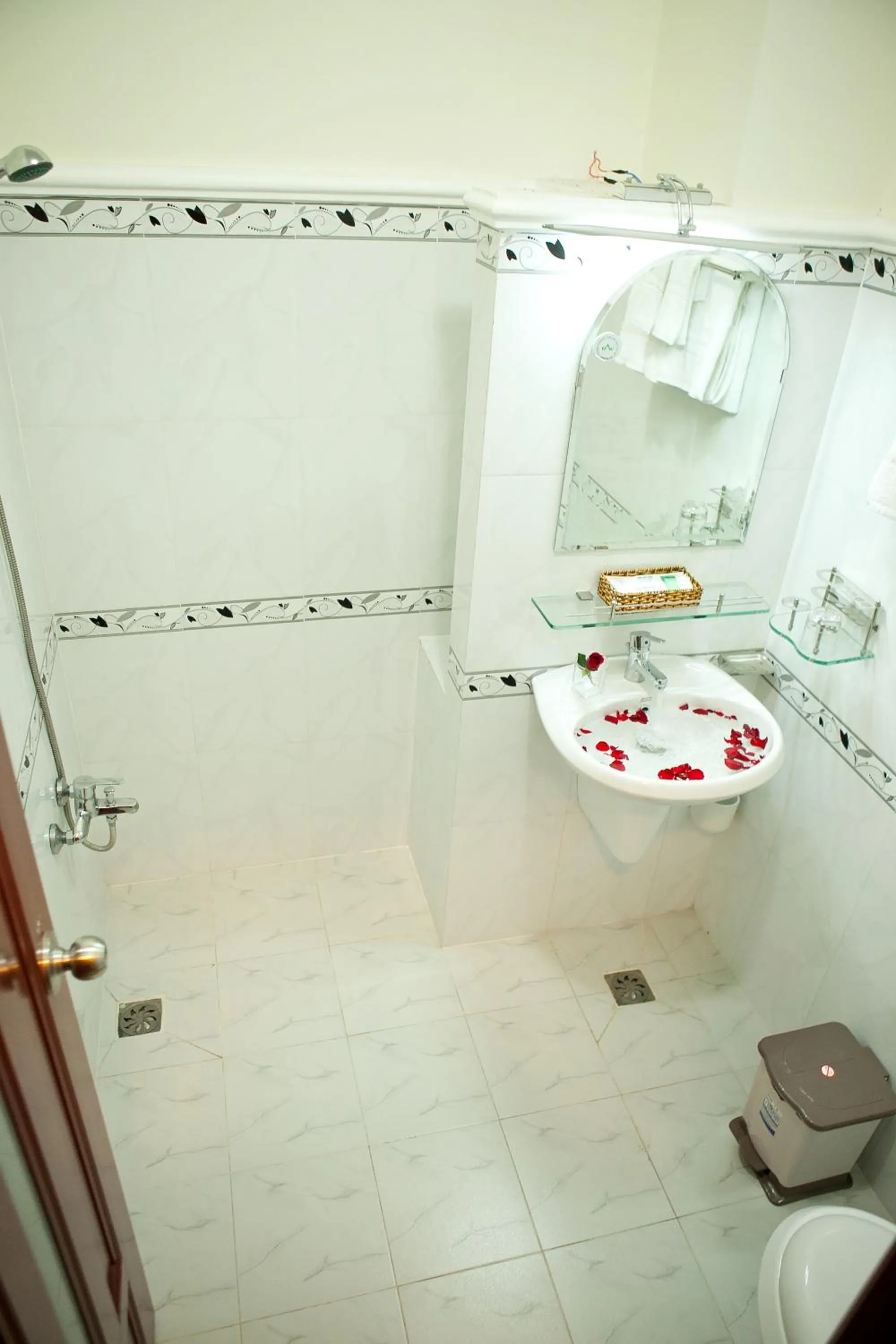 Photo of the whole room in Ngoc Lam Can Tho Hotel