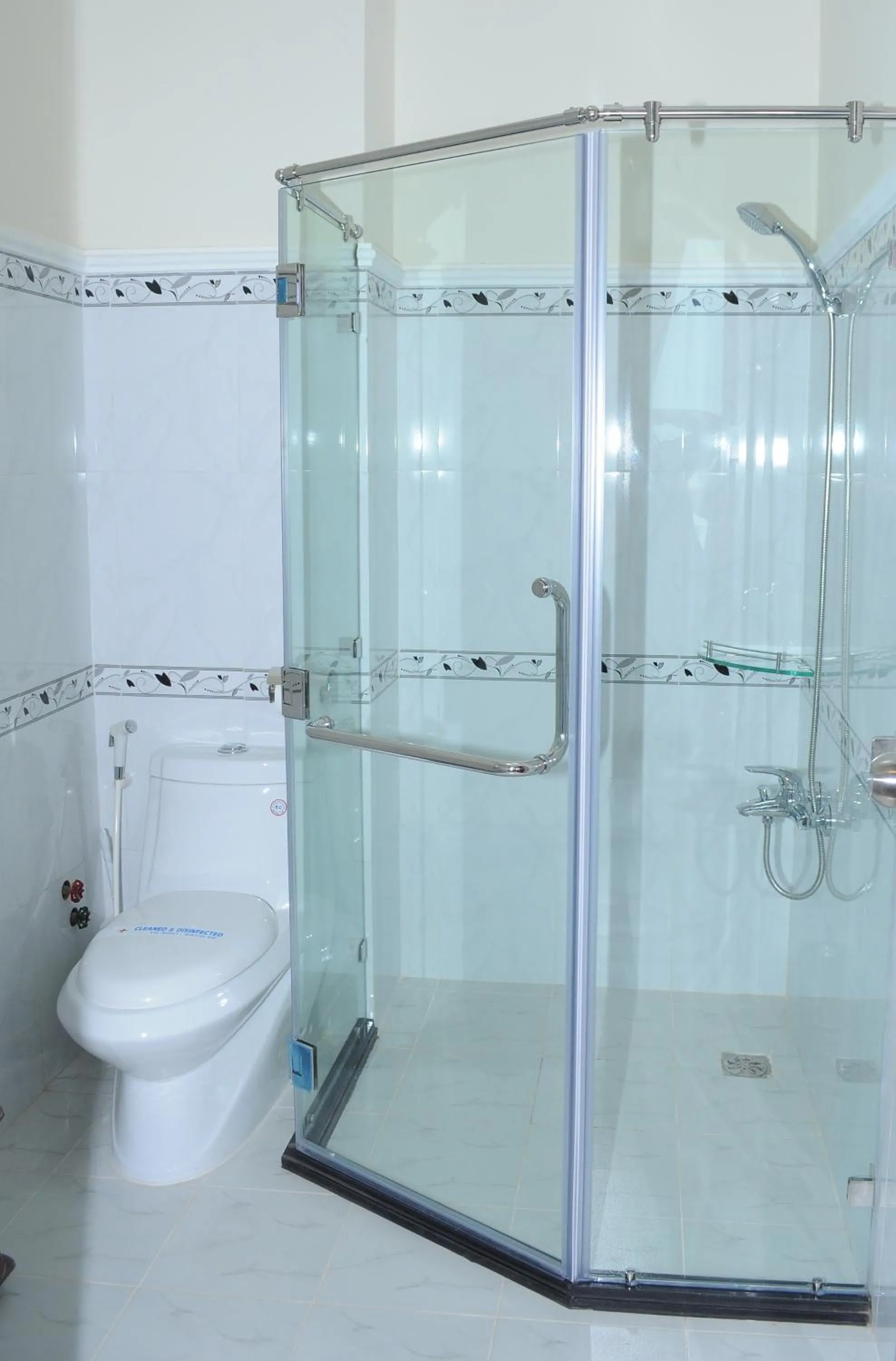 Toilet in Ngoc Lam Can Tho Hotel