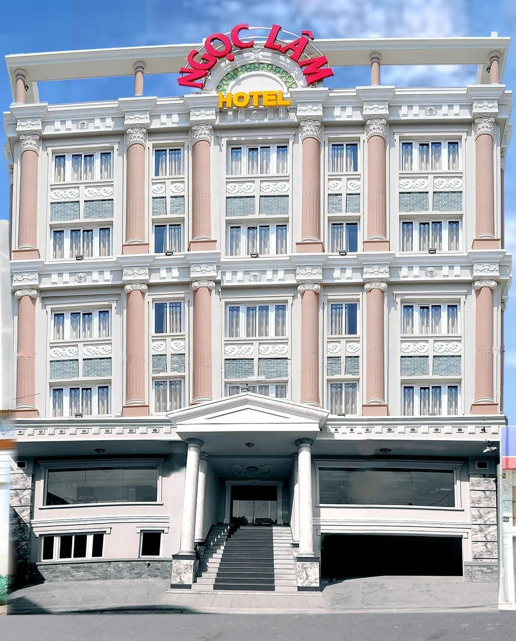 Facade/entrance in Ngoc Lam Can Tho Hotel