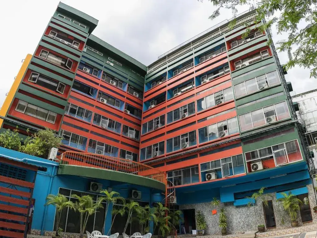 Property building in Florida Hotel Property building in Florida Hotel