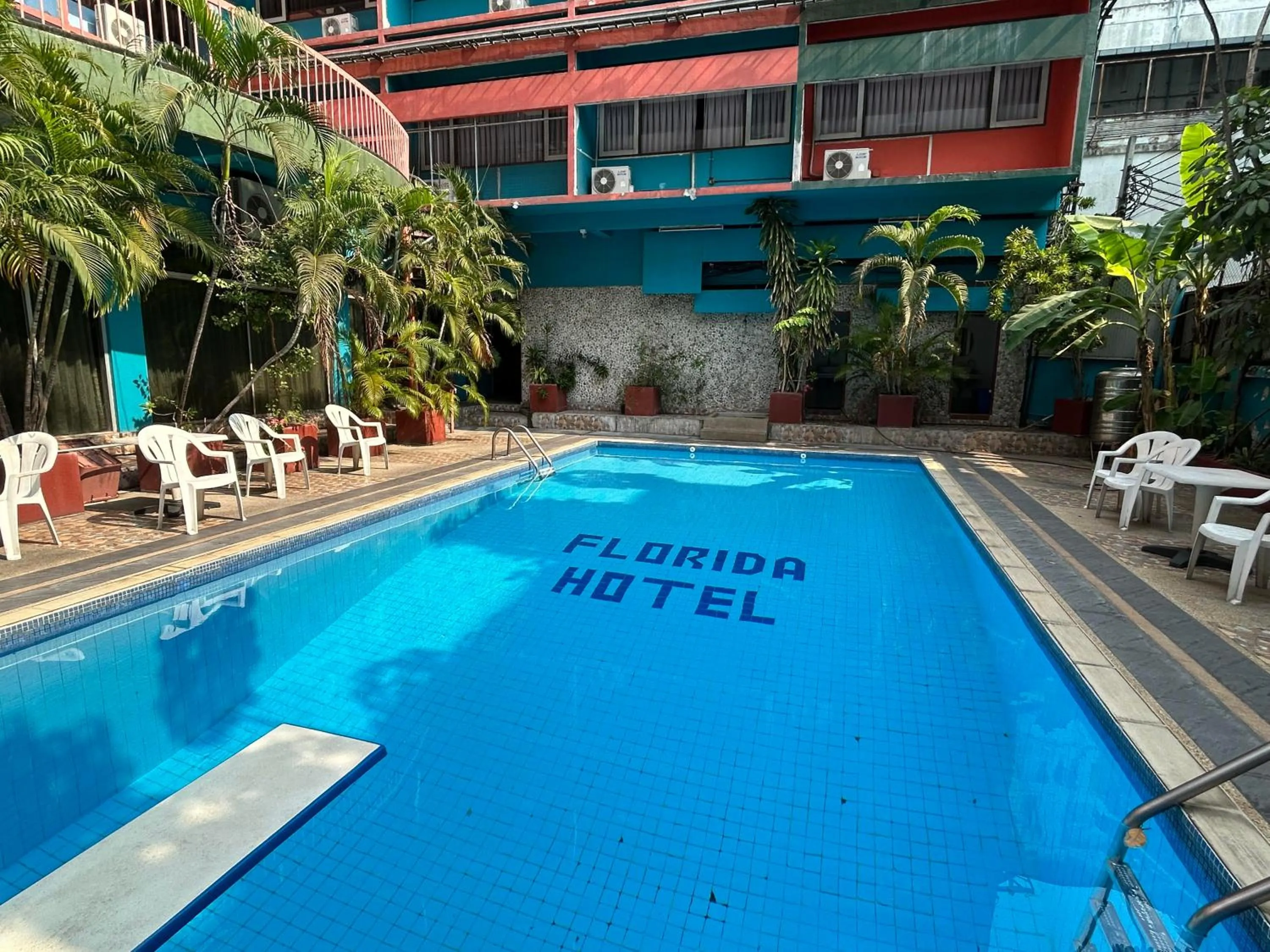 Swimming pool in Florida Hotel