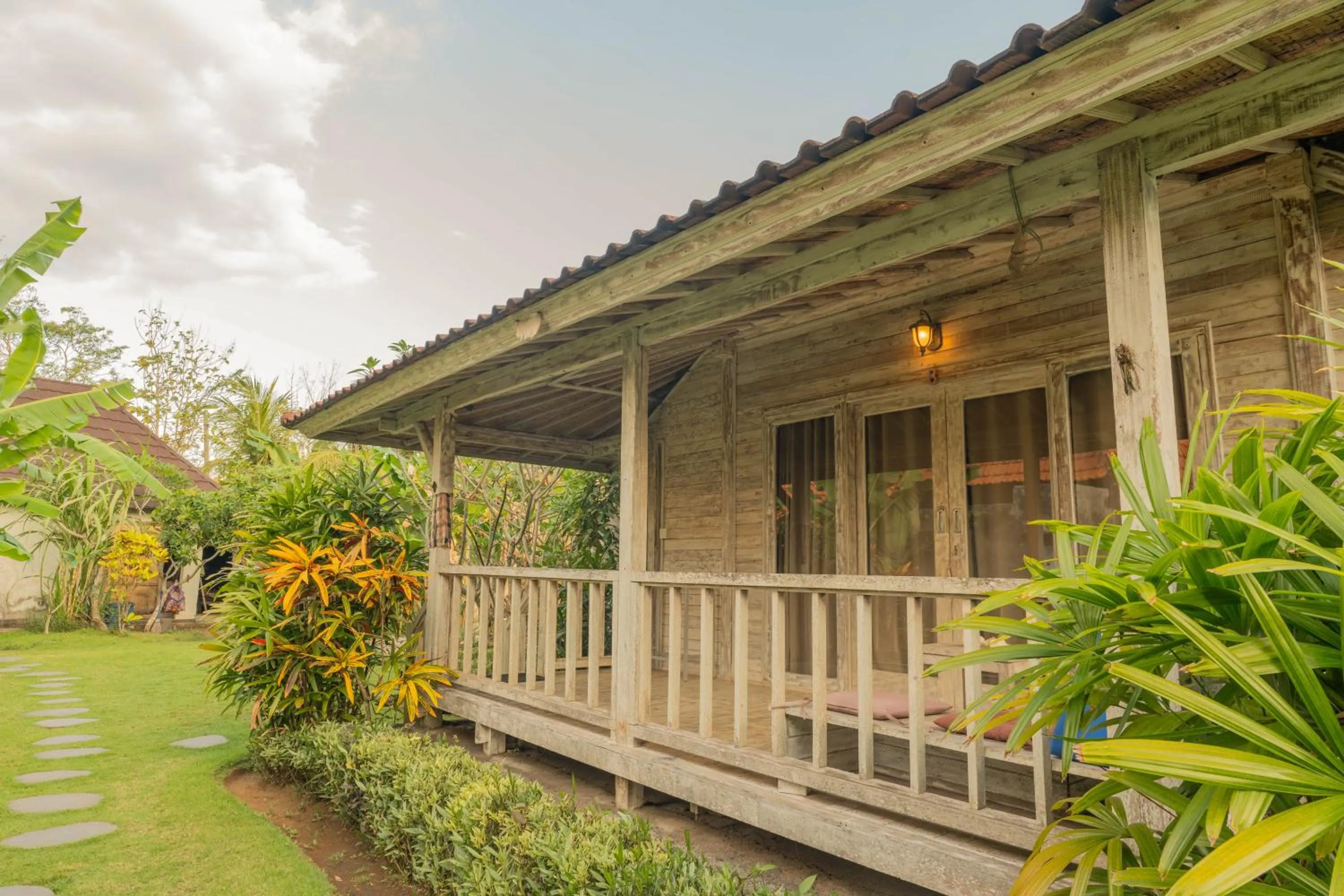 Harta Lembongan Villas