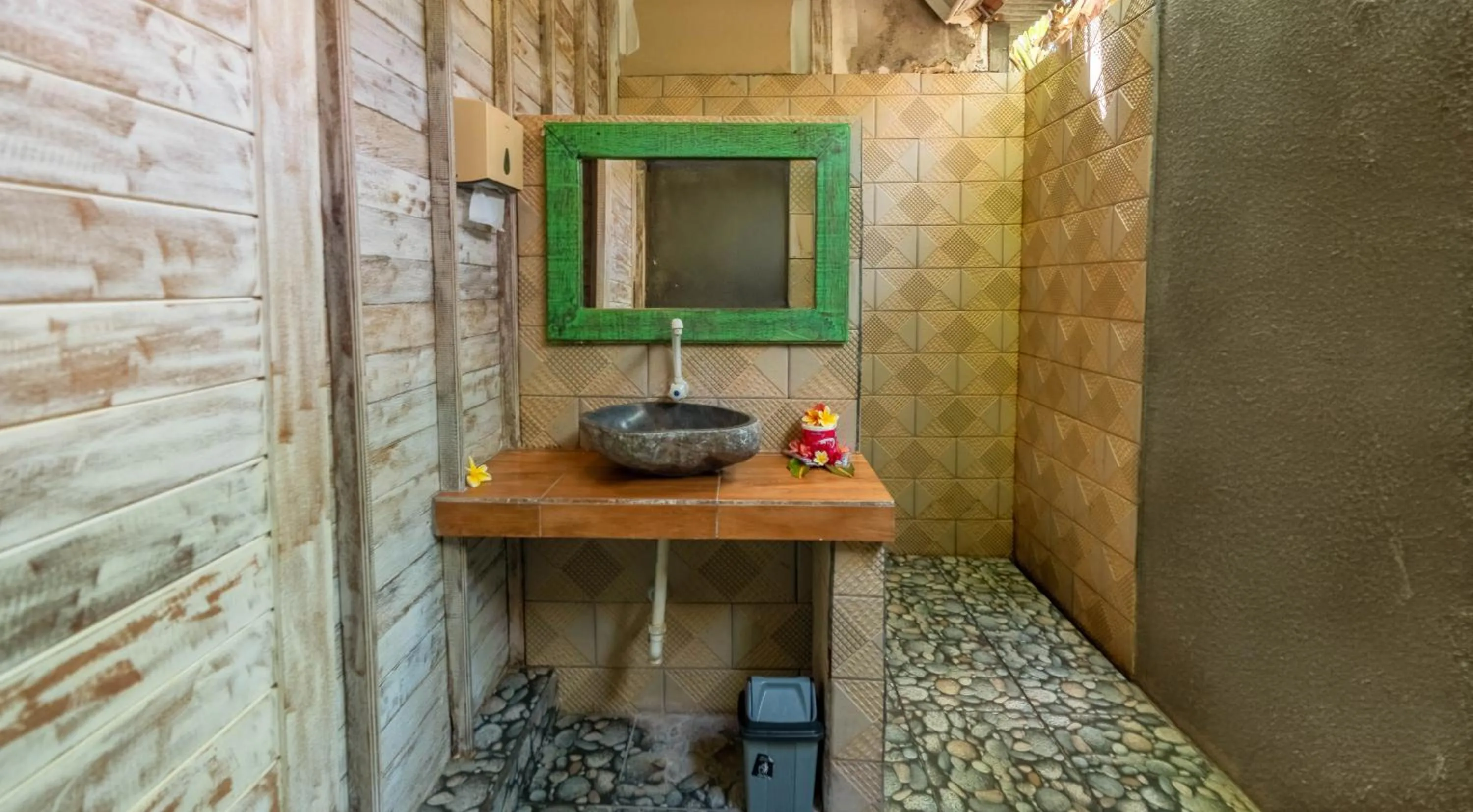 Harta Lembongan Villas