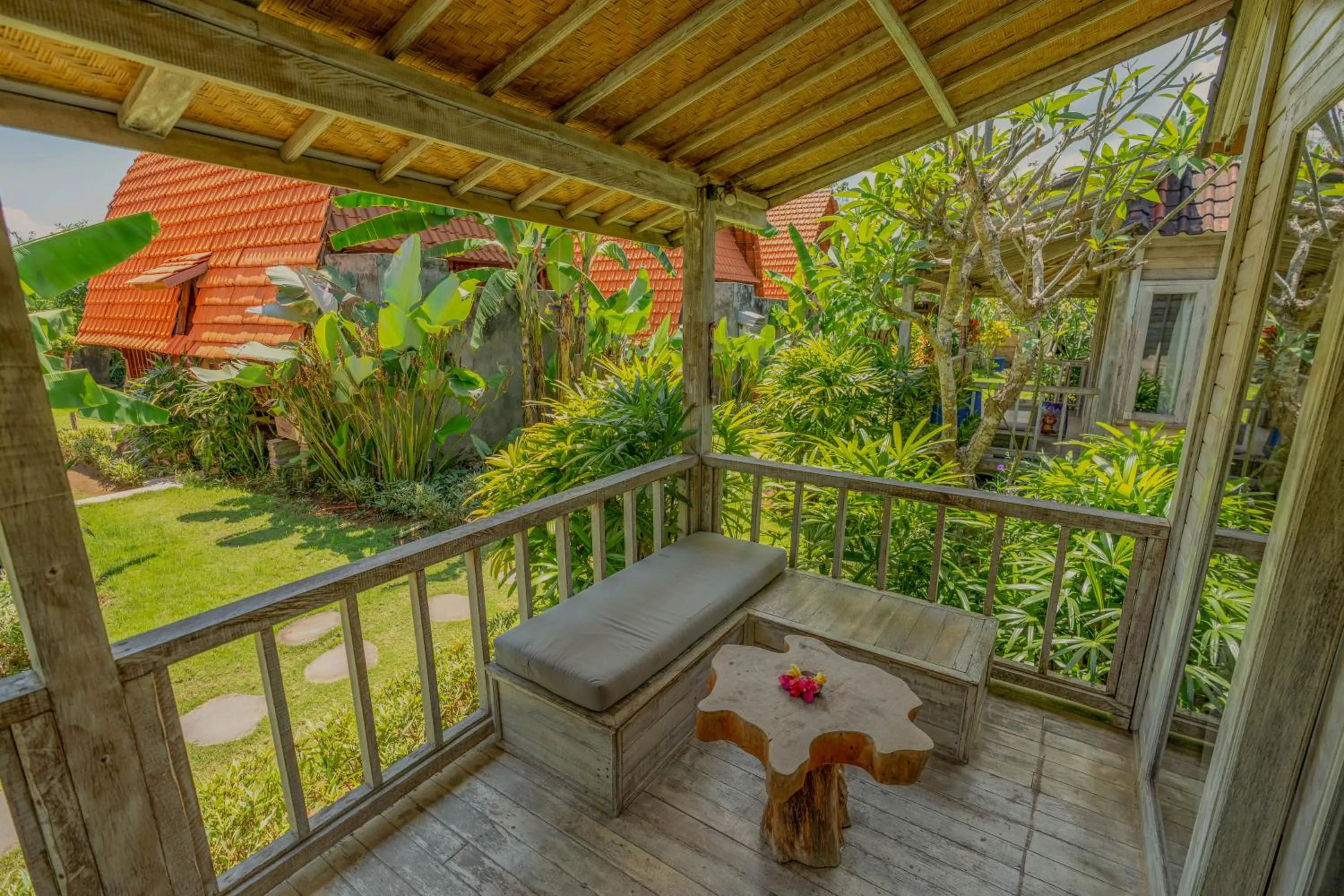 Harta Lembongan Villas