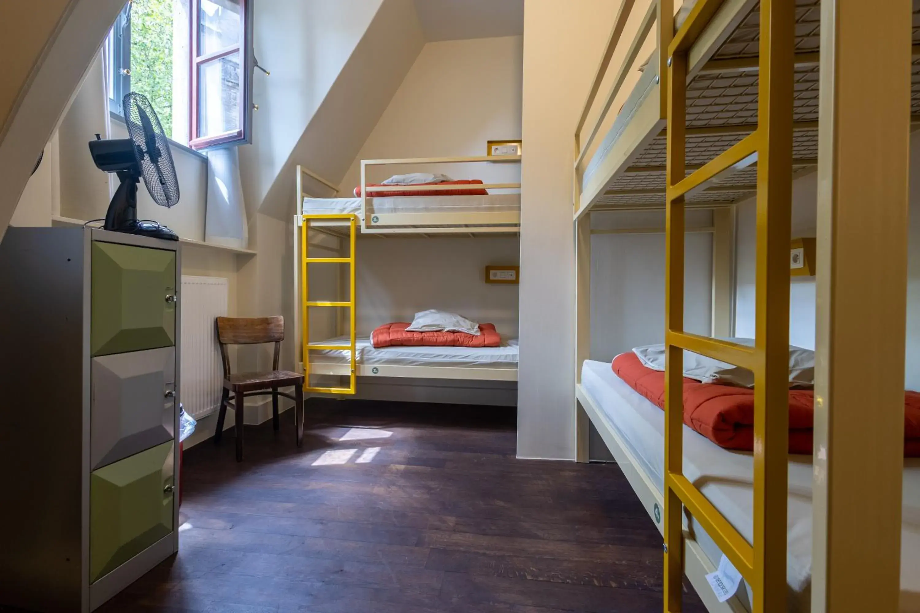 Bed in 8-Bed Mixed Dormitory Room in Hostel Uppelink Bed in 8-Bed Mixed Dormitory Room in Hostel Uppelink