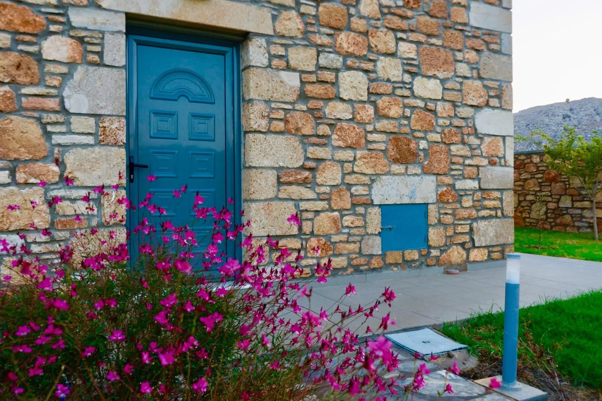 Property building in Estrella Villas Property building in Estrella Villas