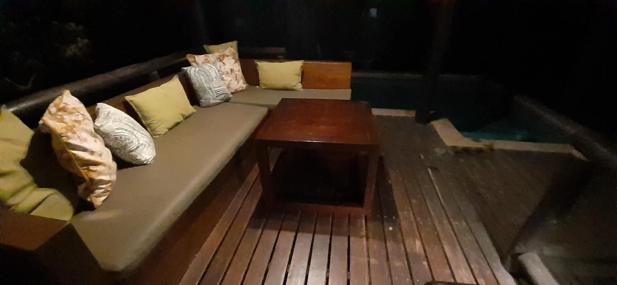 Property building in Hoedspruit Raptors Lodge N16