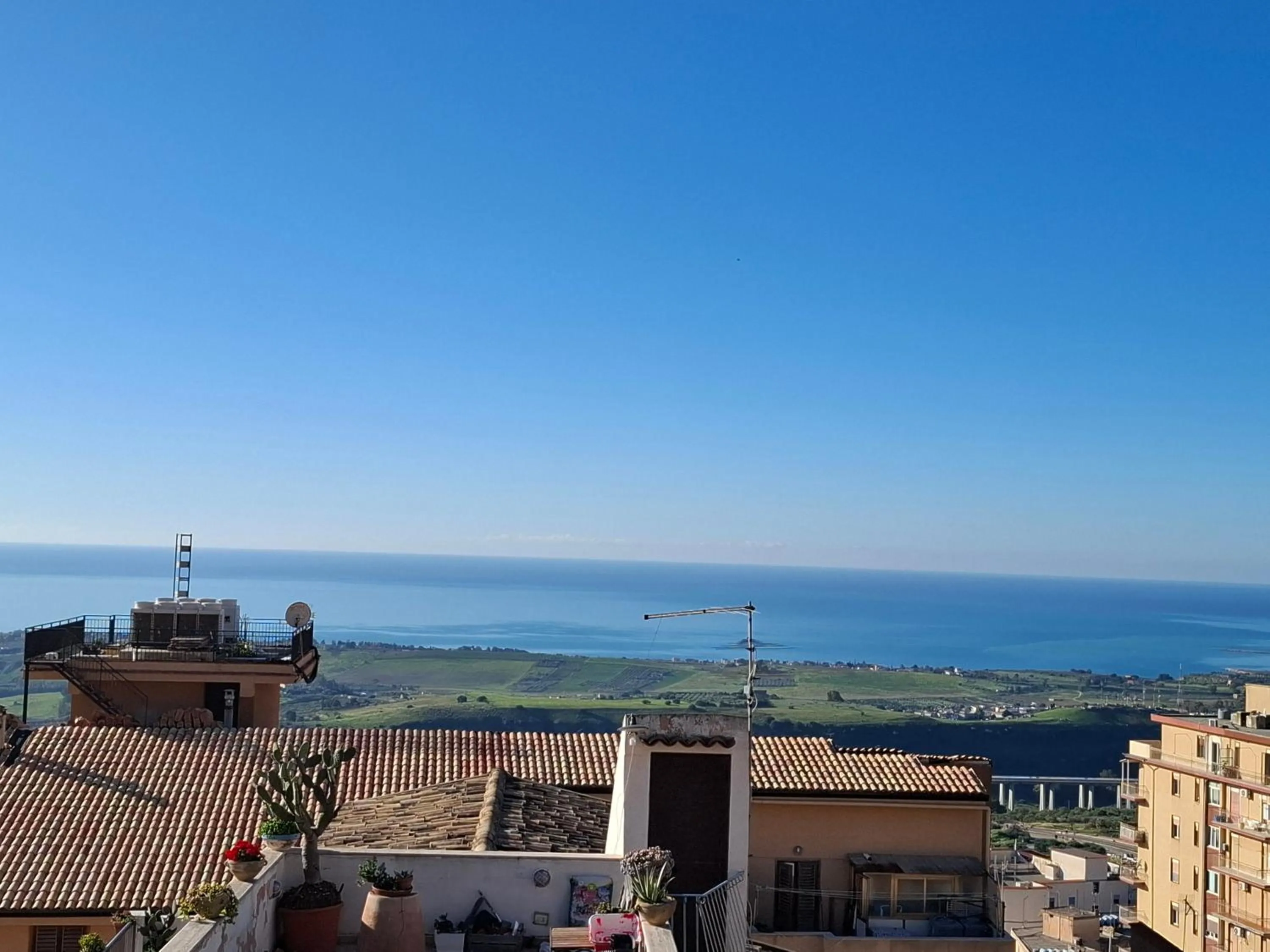 Photo of the whole room in B&B Batarà - "La Terrazza del Centro"
