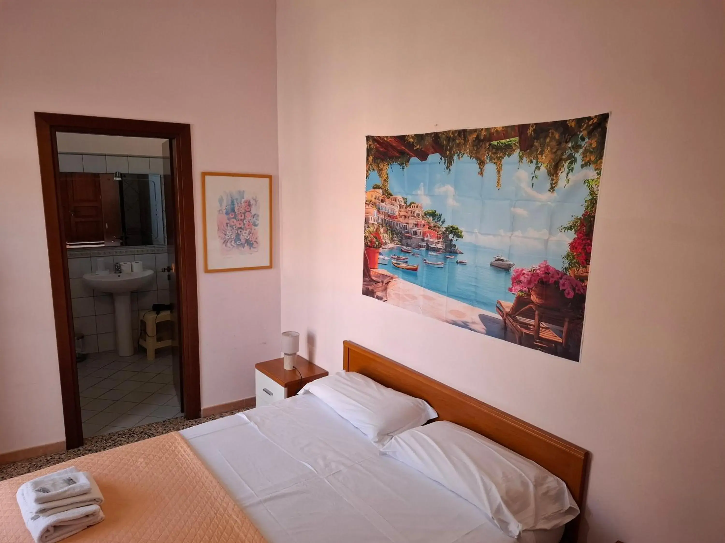 Deluxe Double Room with Balcony - single occupancy in B&B Batarà - "La Terrazza del Centro" Deluxe Double Room with Balcony - single occupancy in B&B Batarà - "La Terrazza del Centro"