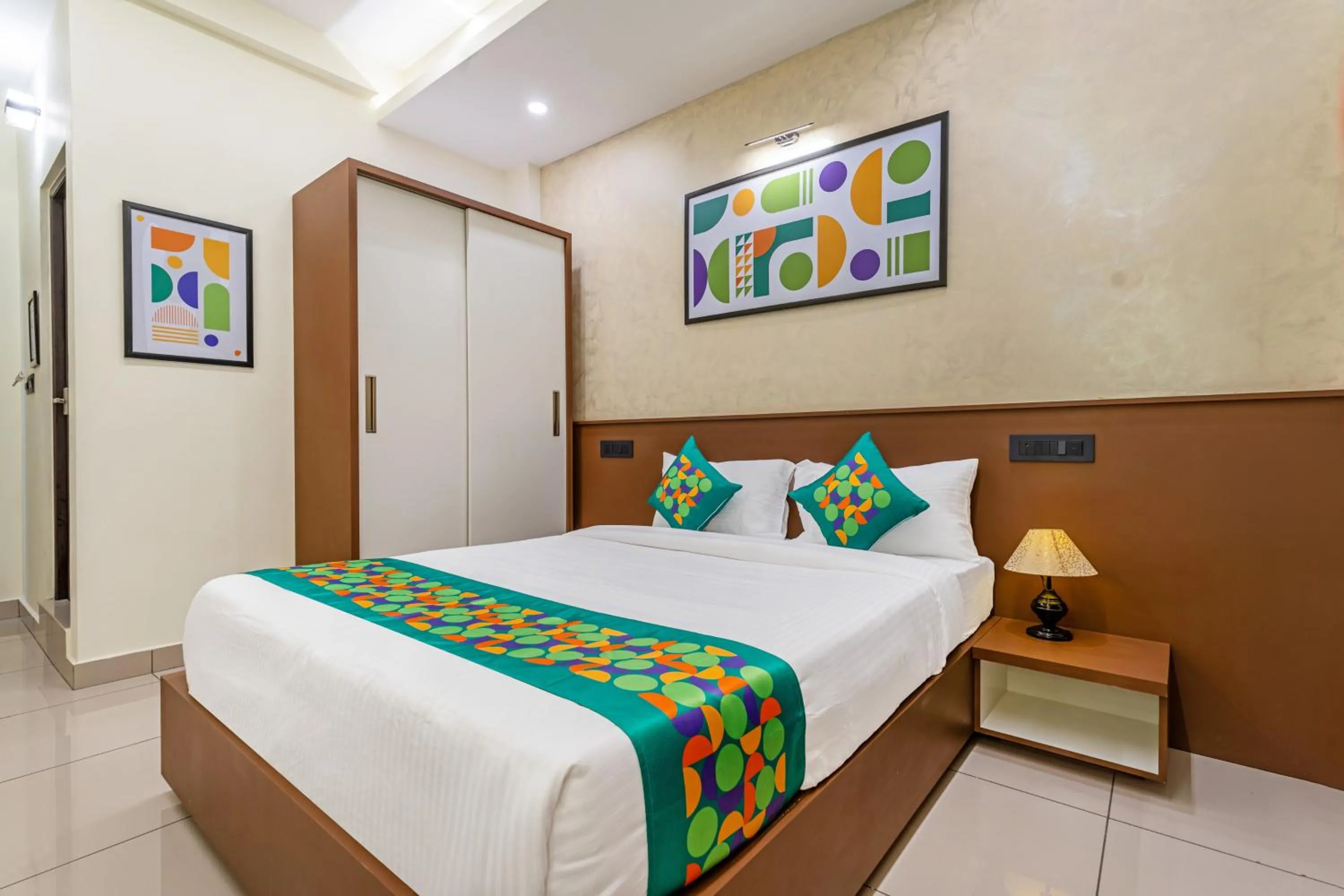 Standard Room - single occupancy in Treebo Urban Nest