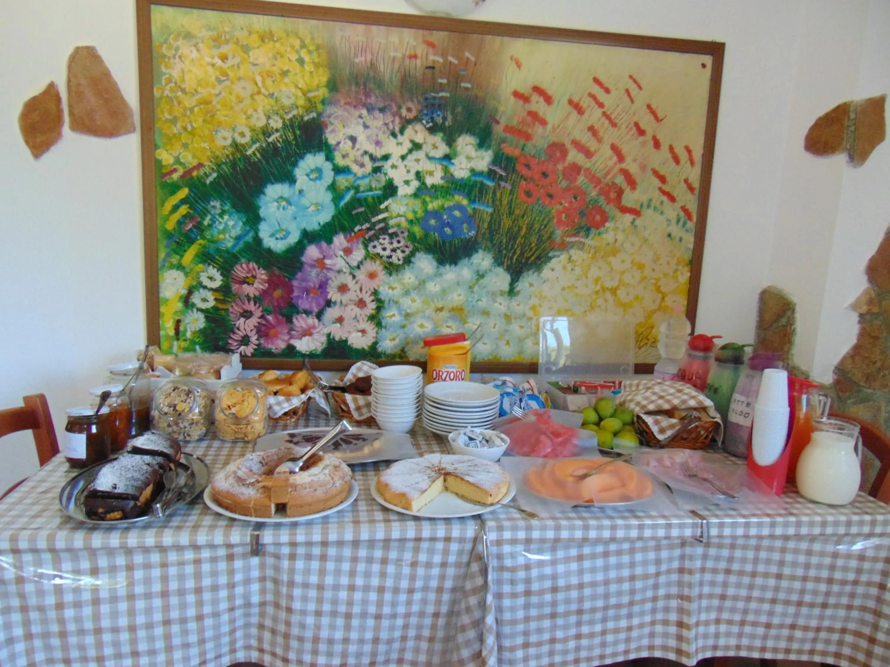 Buffet breakfast in Osteria B&B Il Rifugio
