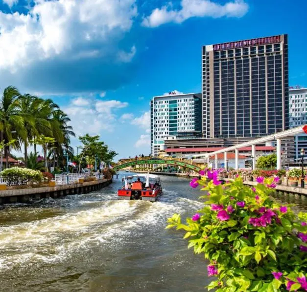 Property building in The Pines Melaka