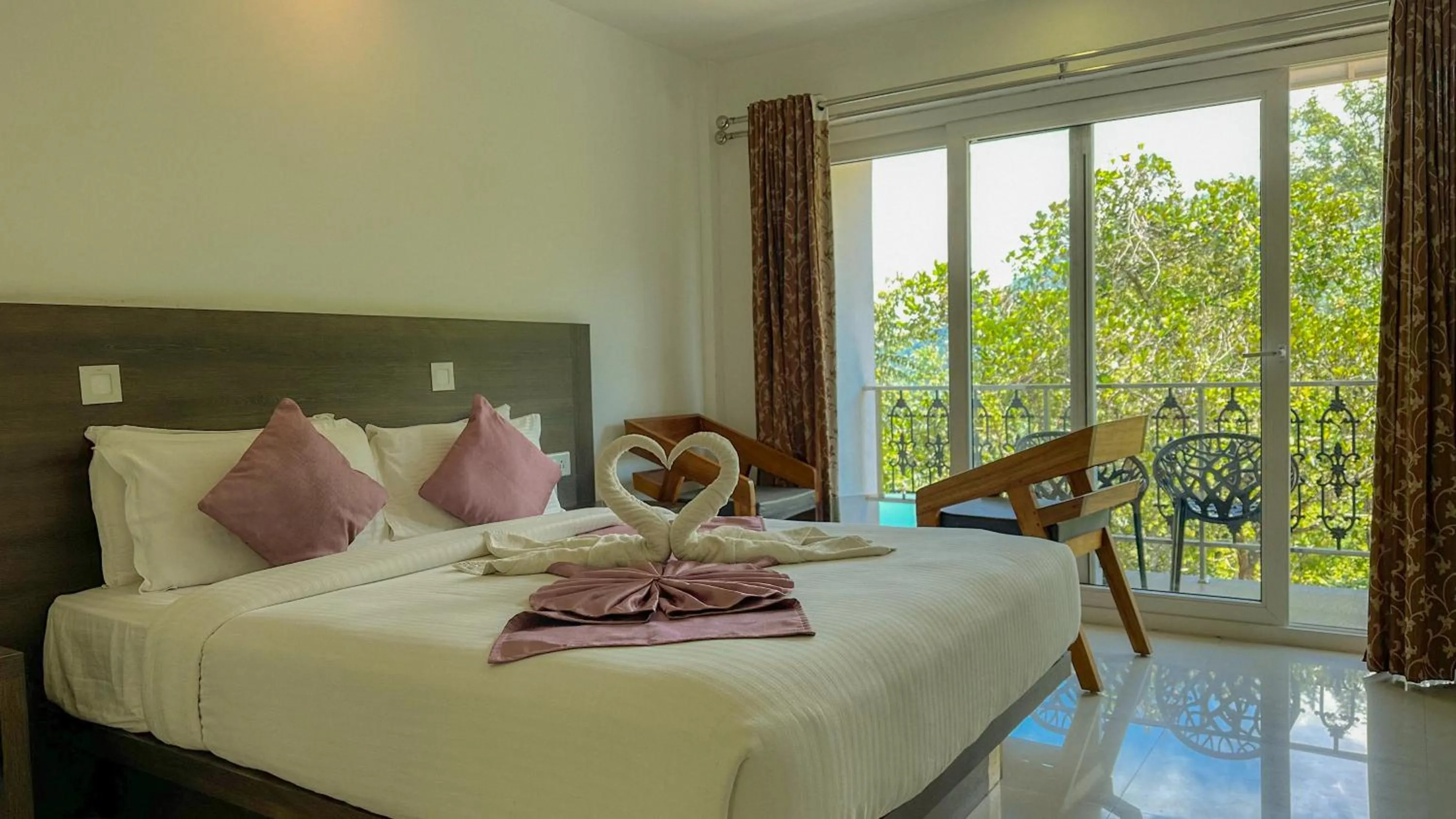 Bed in The Heights Munnar