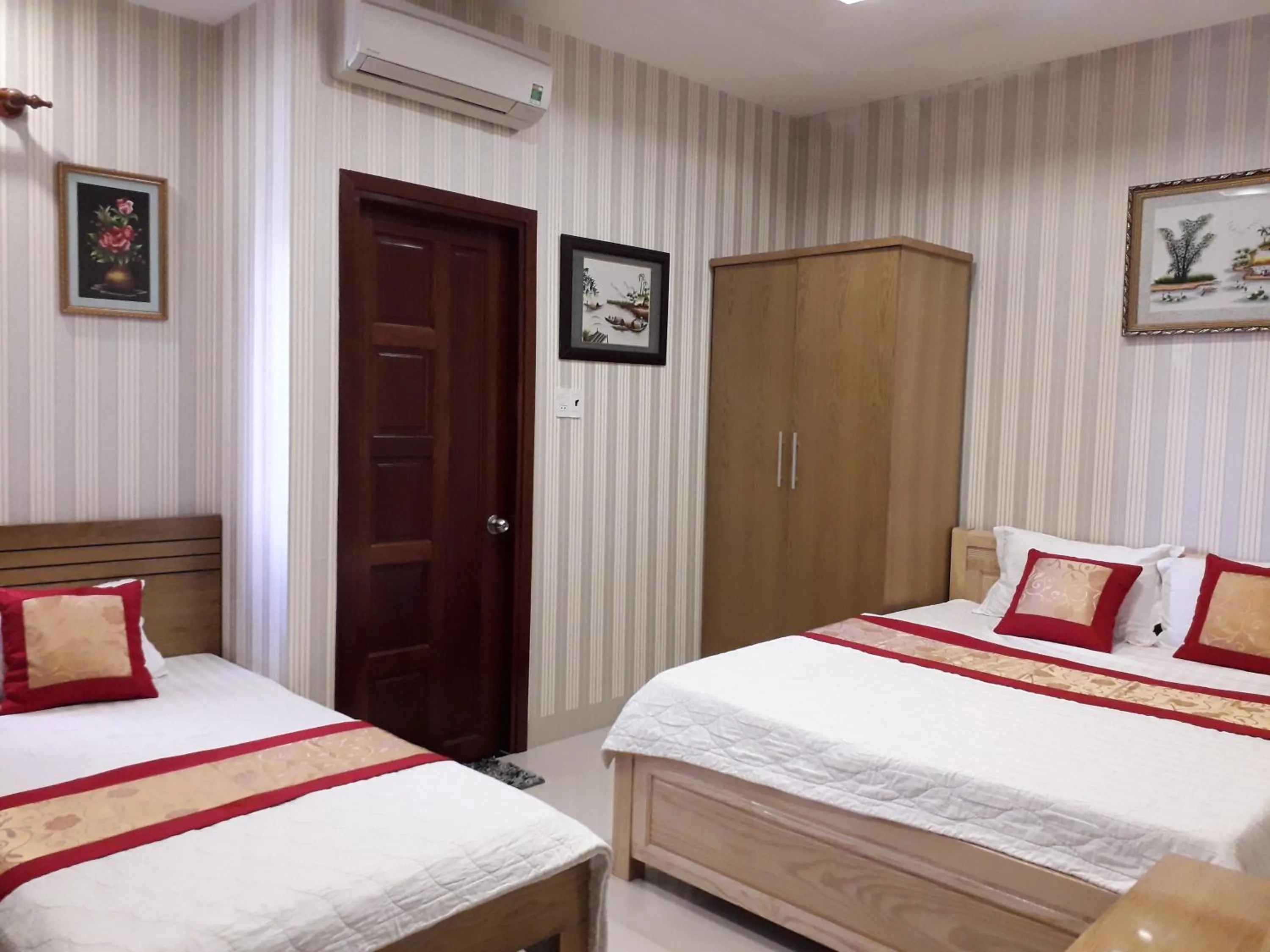 Bed in Thanh Xuan Hotel