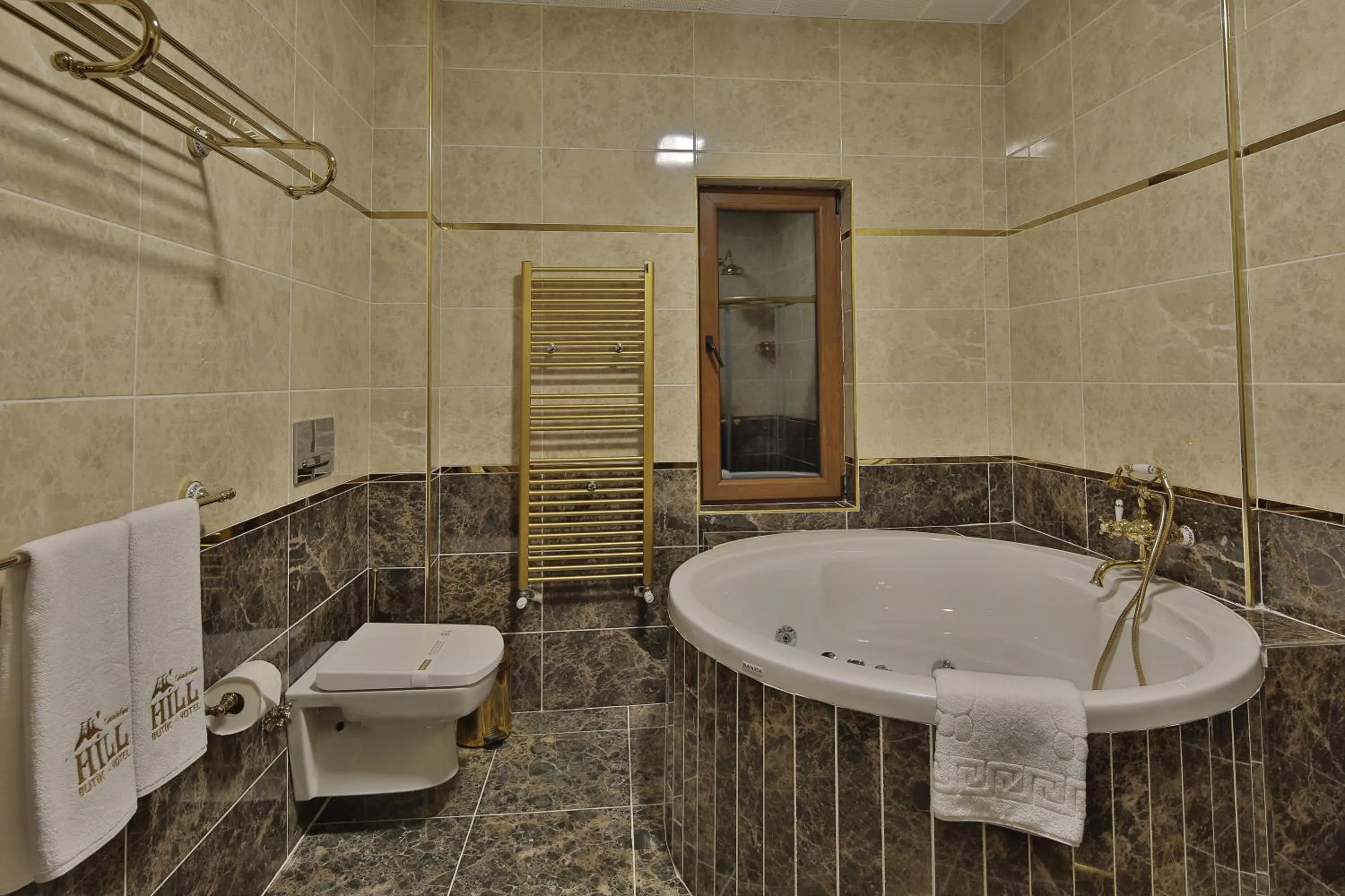 Hot Tub in Kapadokya Hill Hotel & Spa (12+)