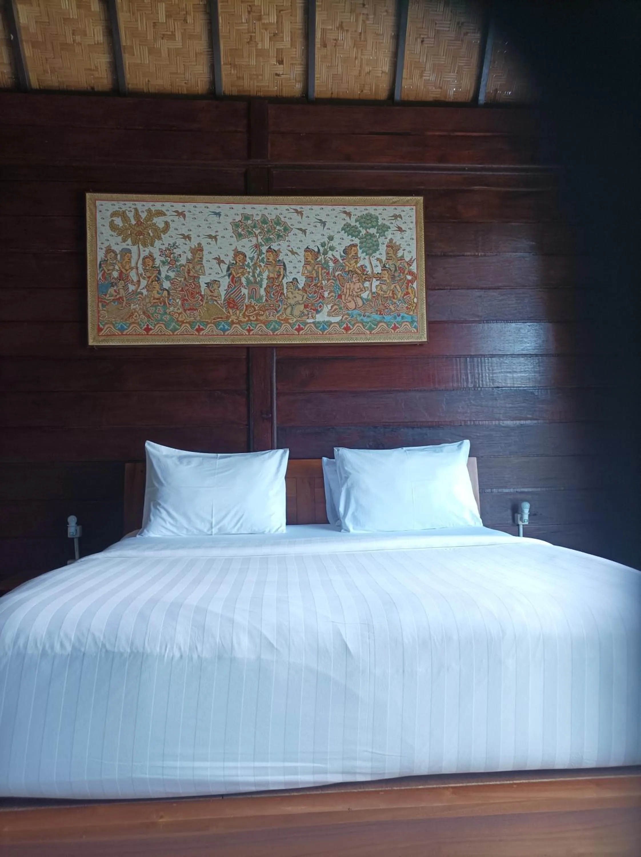 Bed in Sri Abi Ratu Villa