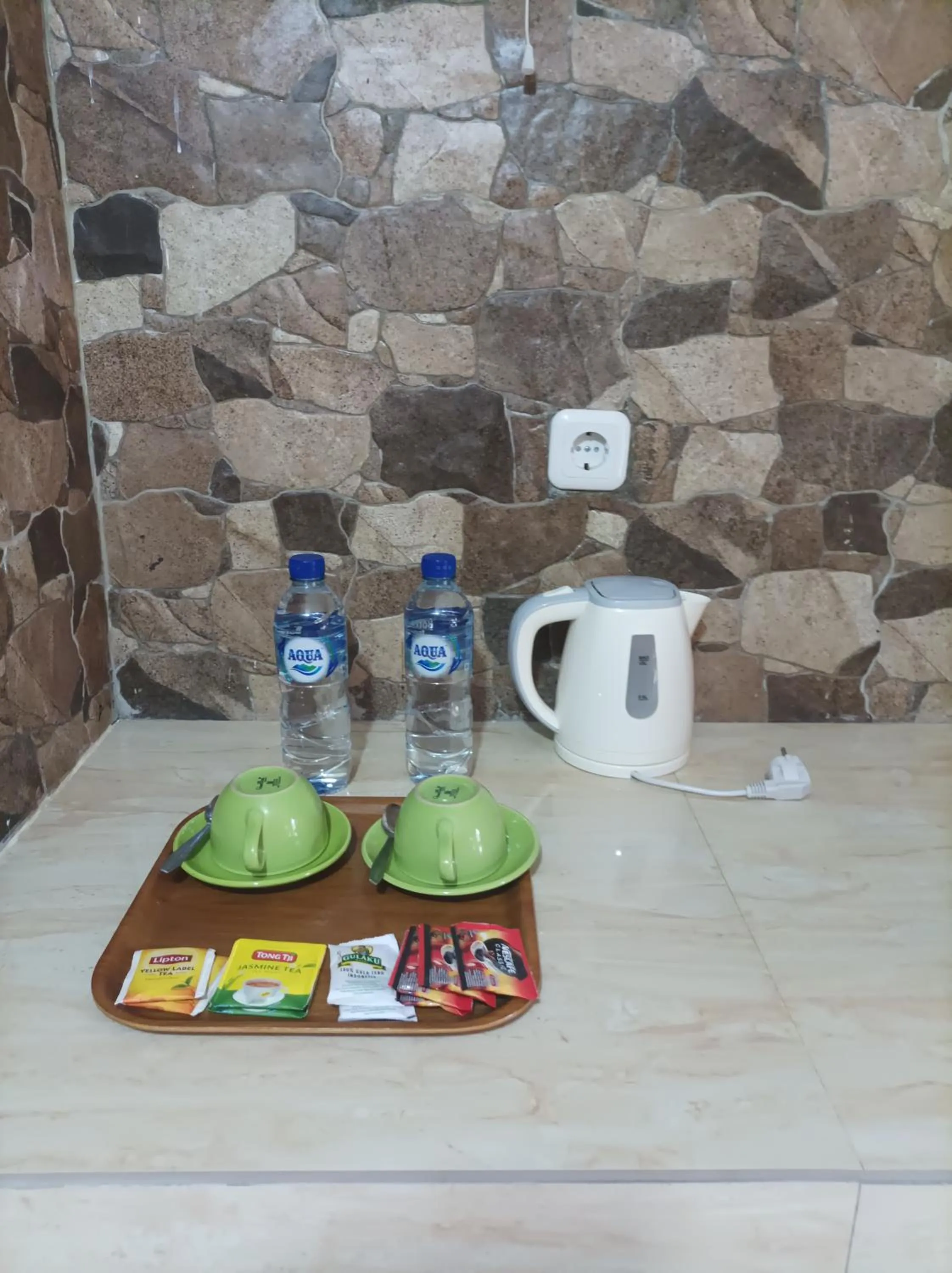 Coffee/tea facilities in Sri Abi Ratu Villa