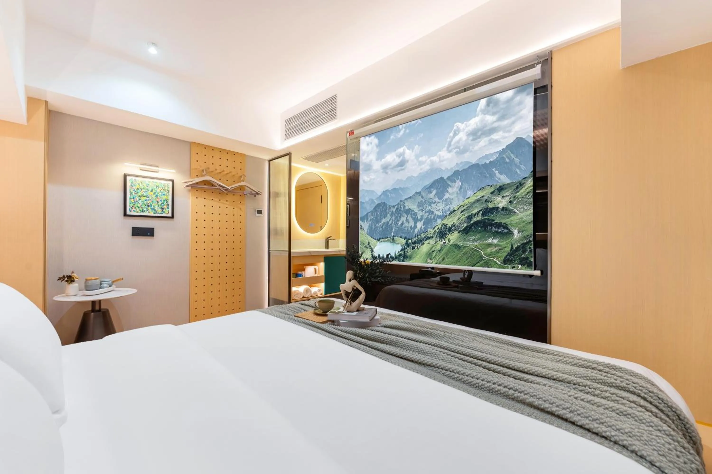 Bed in Kaino Natural Aesthetics Design Hotel Guangzhou Yuexiu Beijing Road International Trade Center Flagship Store