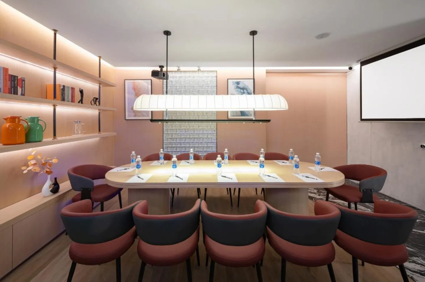 Communal lounge/ TV room in Kaino Natural Aesthetics Design Hotel Guangzhou Yuexiu Beijing Road International Trade Center Flagship Store