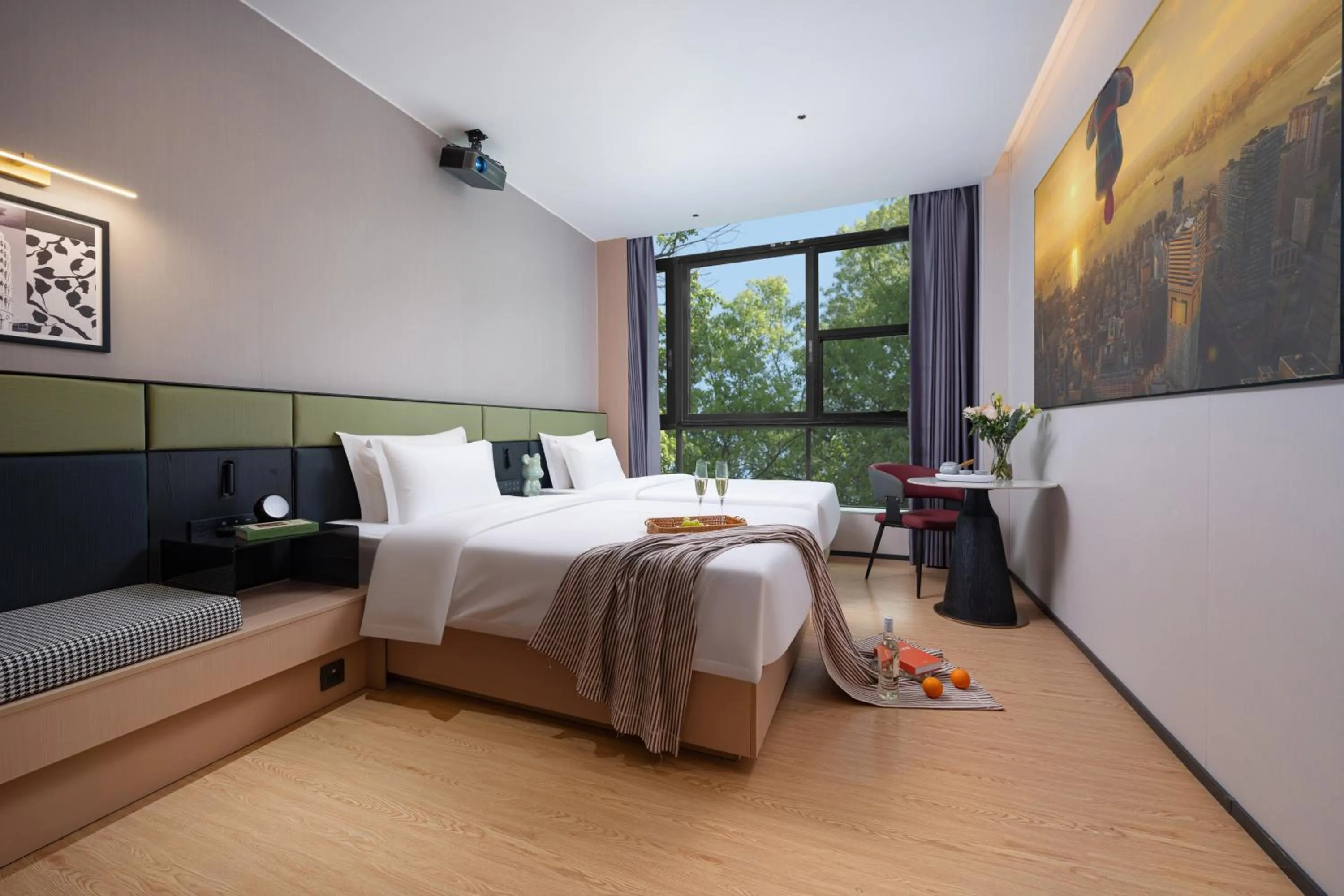 Photo of the whole room, Bed in Kaino Natural Aesthetics Design Hotel Guangzhou Yuexiu Beijing Road International Trade Center Flagship Store