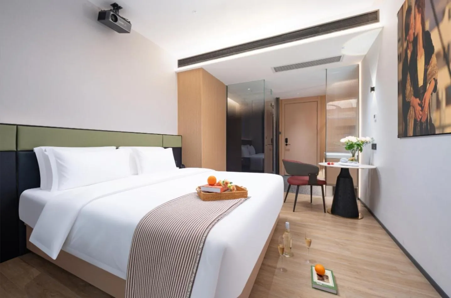 Bed in Kaino Natural Aesthetics Design Hotel Guangzhou Yuexiu Beijing Road International Trade Center Flagship Store