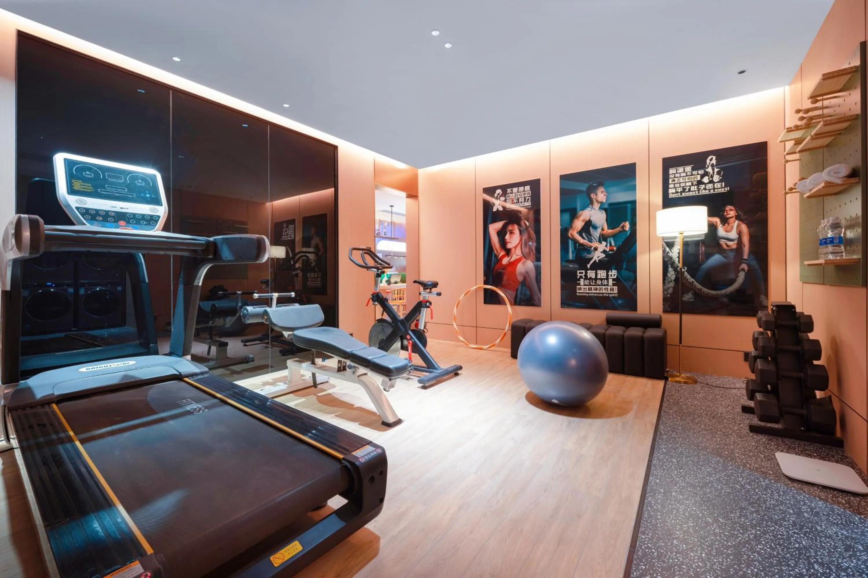 Fitness centre/facilities in Kaino Natural Aesthetics Design Hotel Guangzhou Yuexiu Beijing Road International Trade Center Flagship Store
