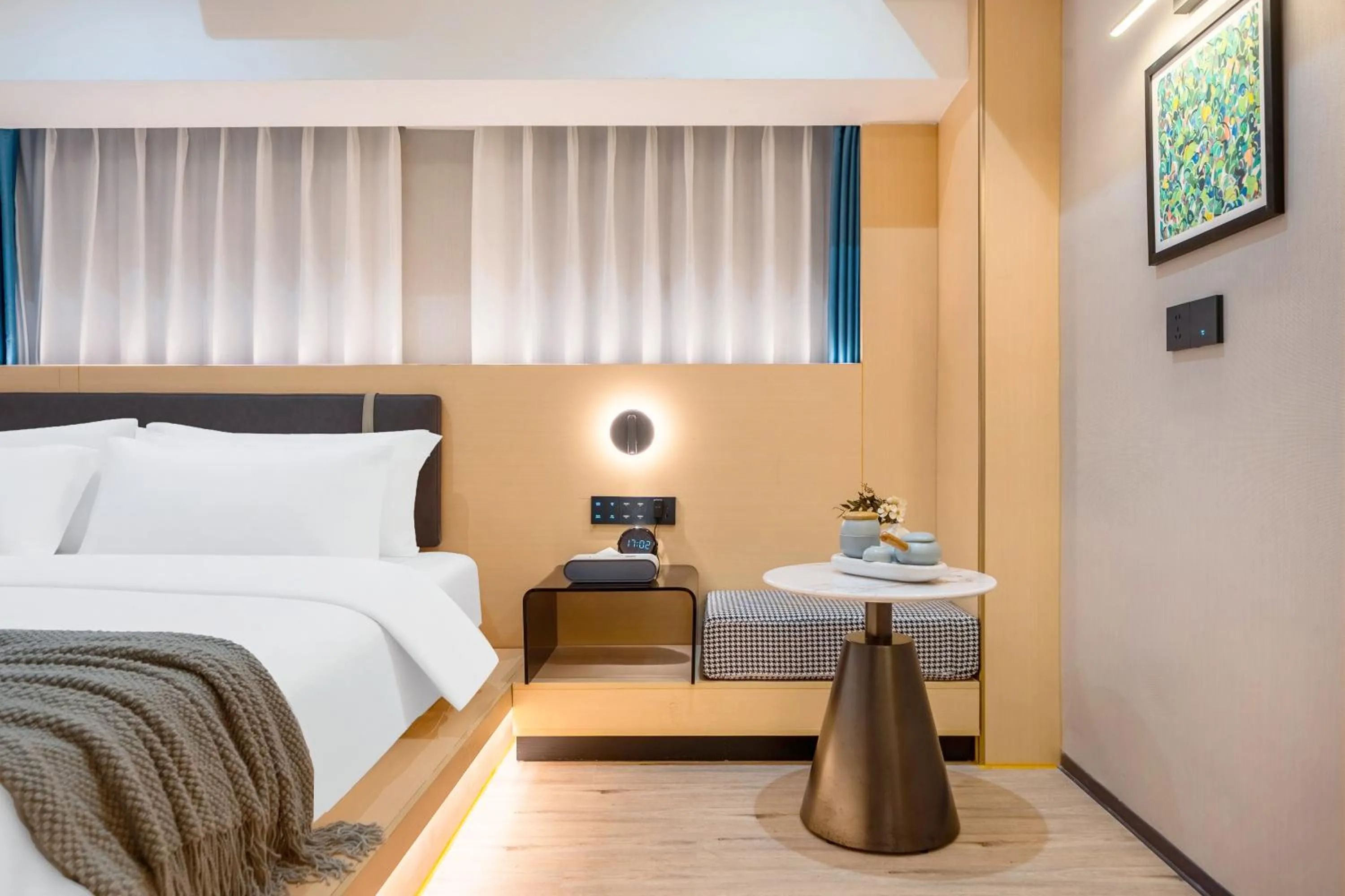 Bedroom, Bed in Kaino Natural Aesthetics Design Hotel Guangzhou Yuexiu Beijing Road International Trade Center Flagship Store
