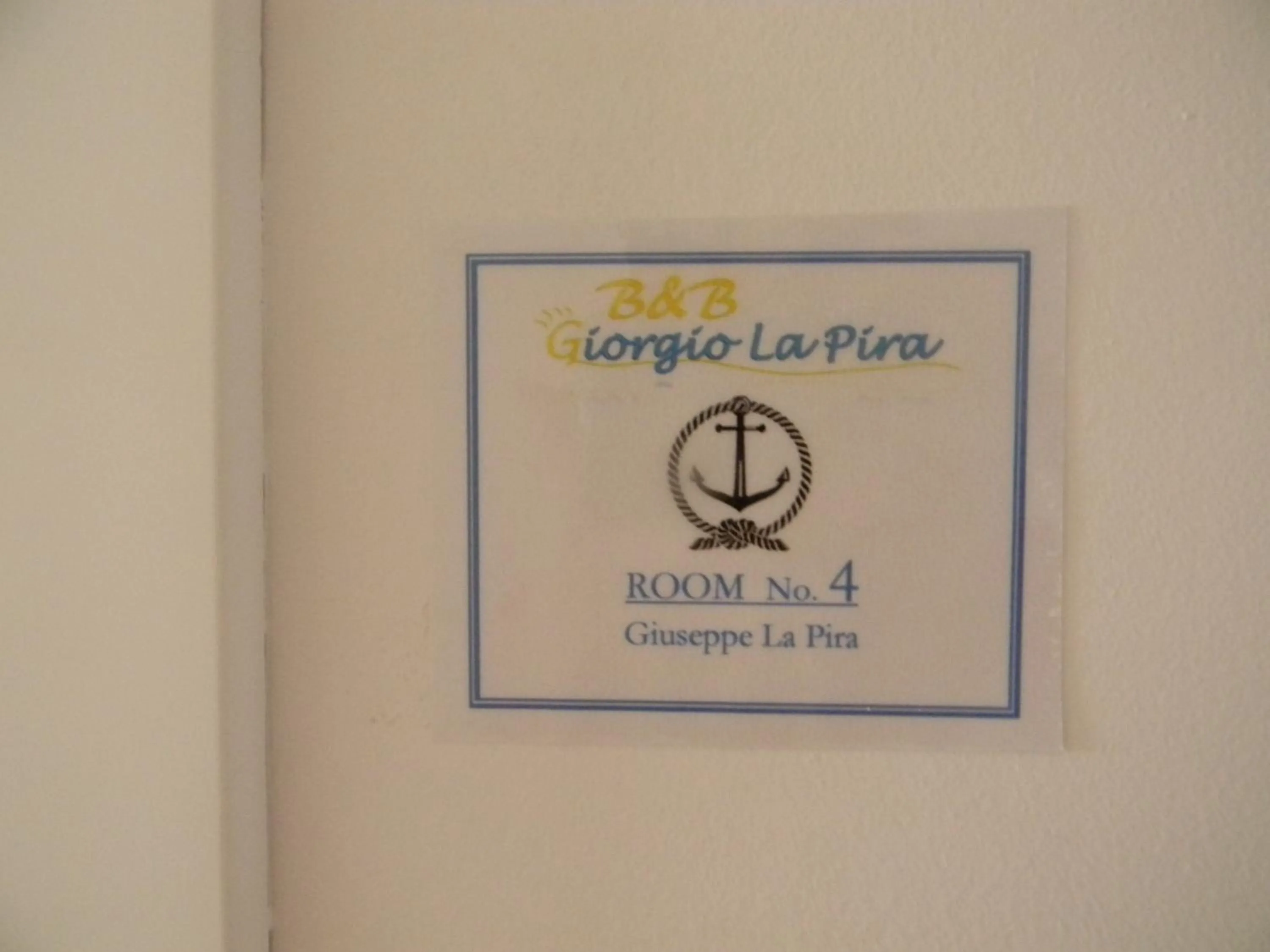 Logo/Certificate/Sign in B&B Giorgio La Pira