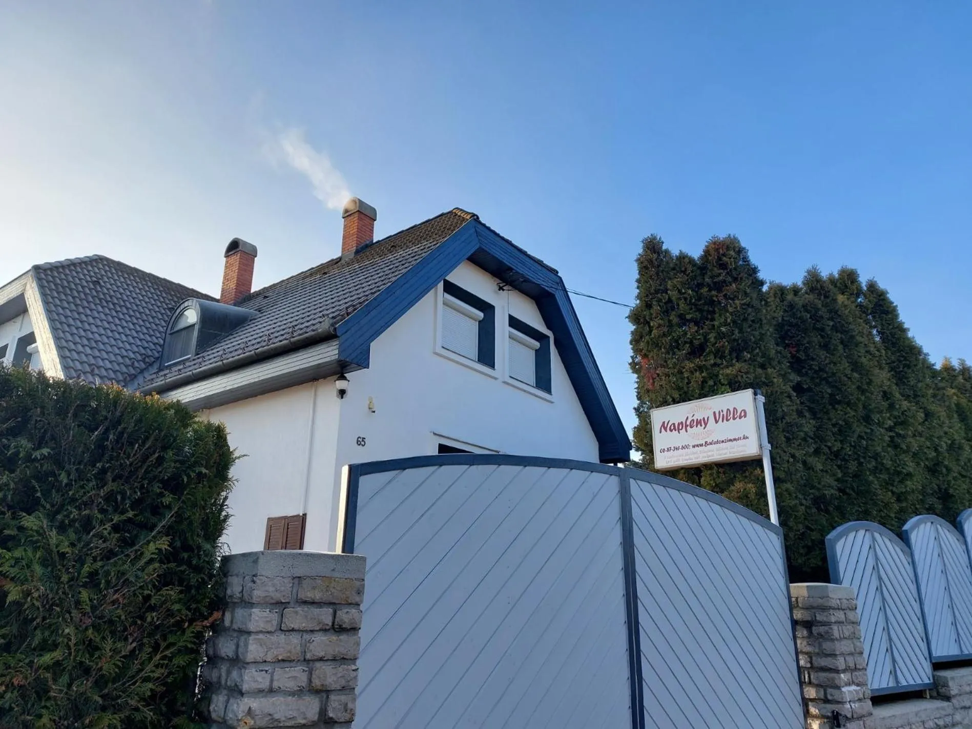 Napfény villa
