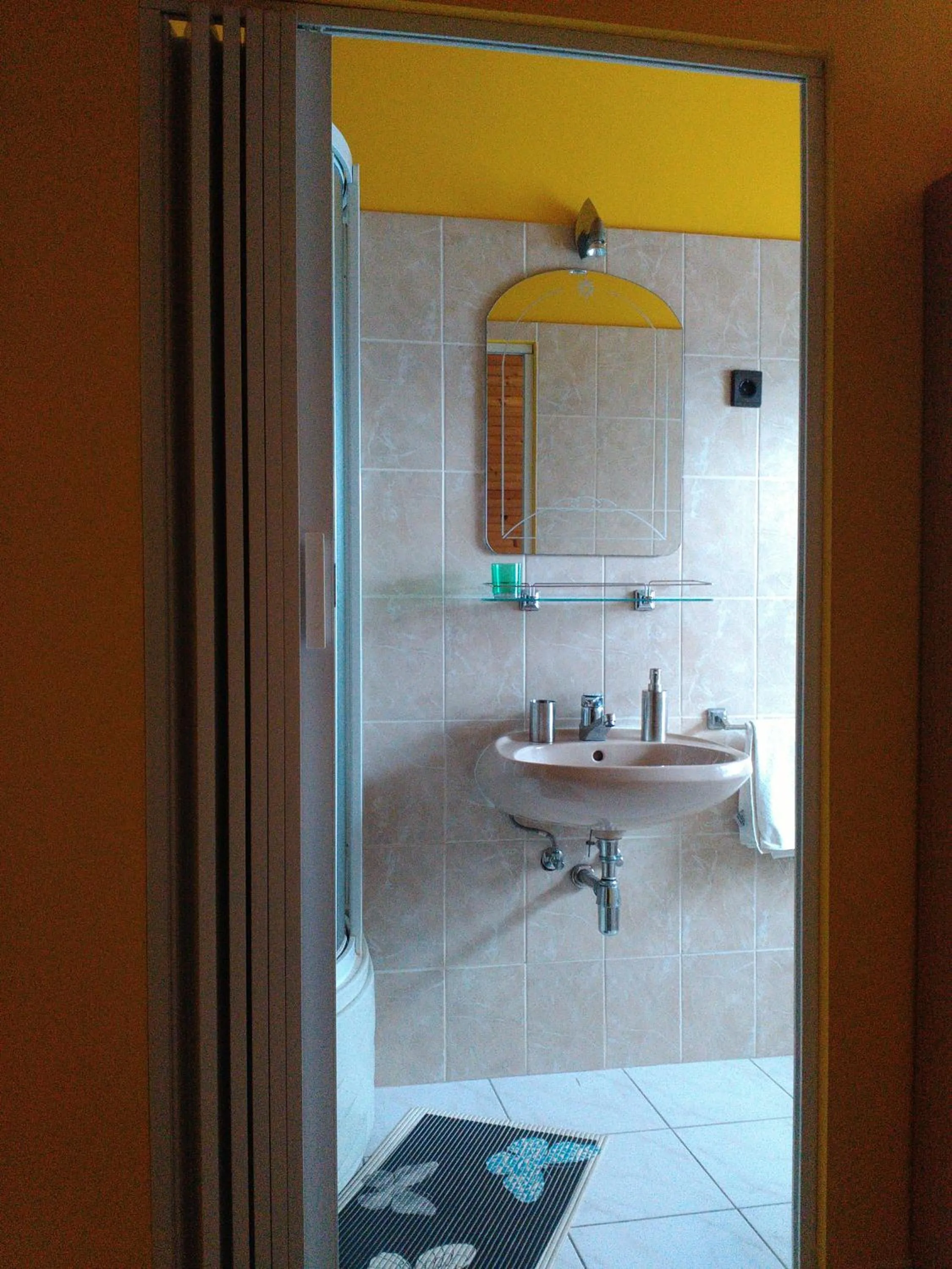 Single Room with Bath - single occupancy in Napfény villa