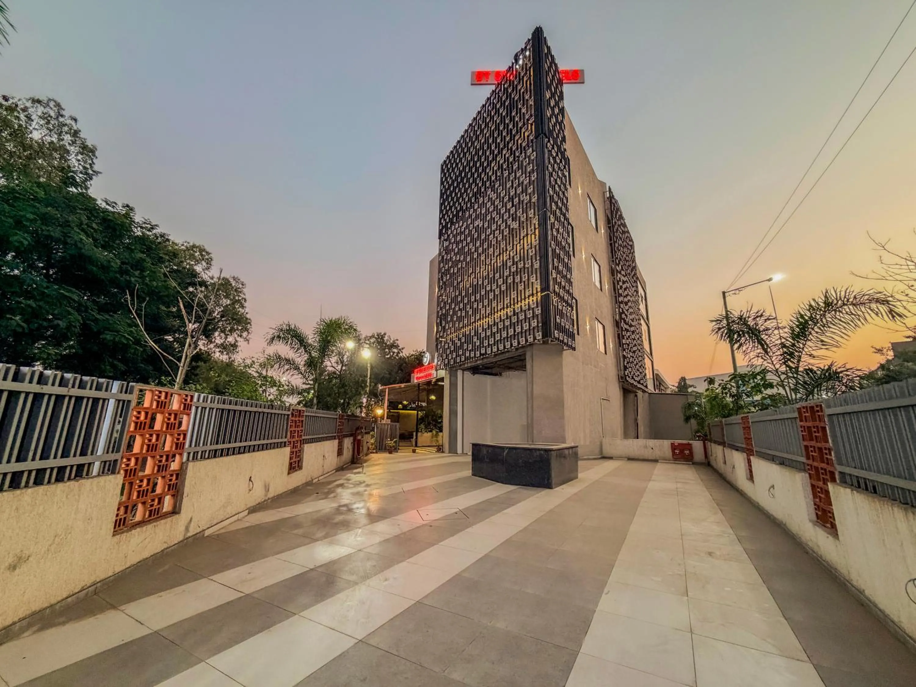 Property building in Zip By Spree Hotels Chinchwad