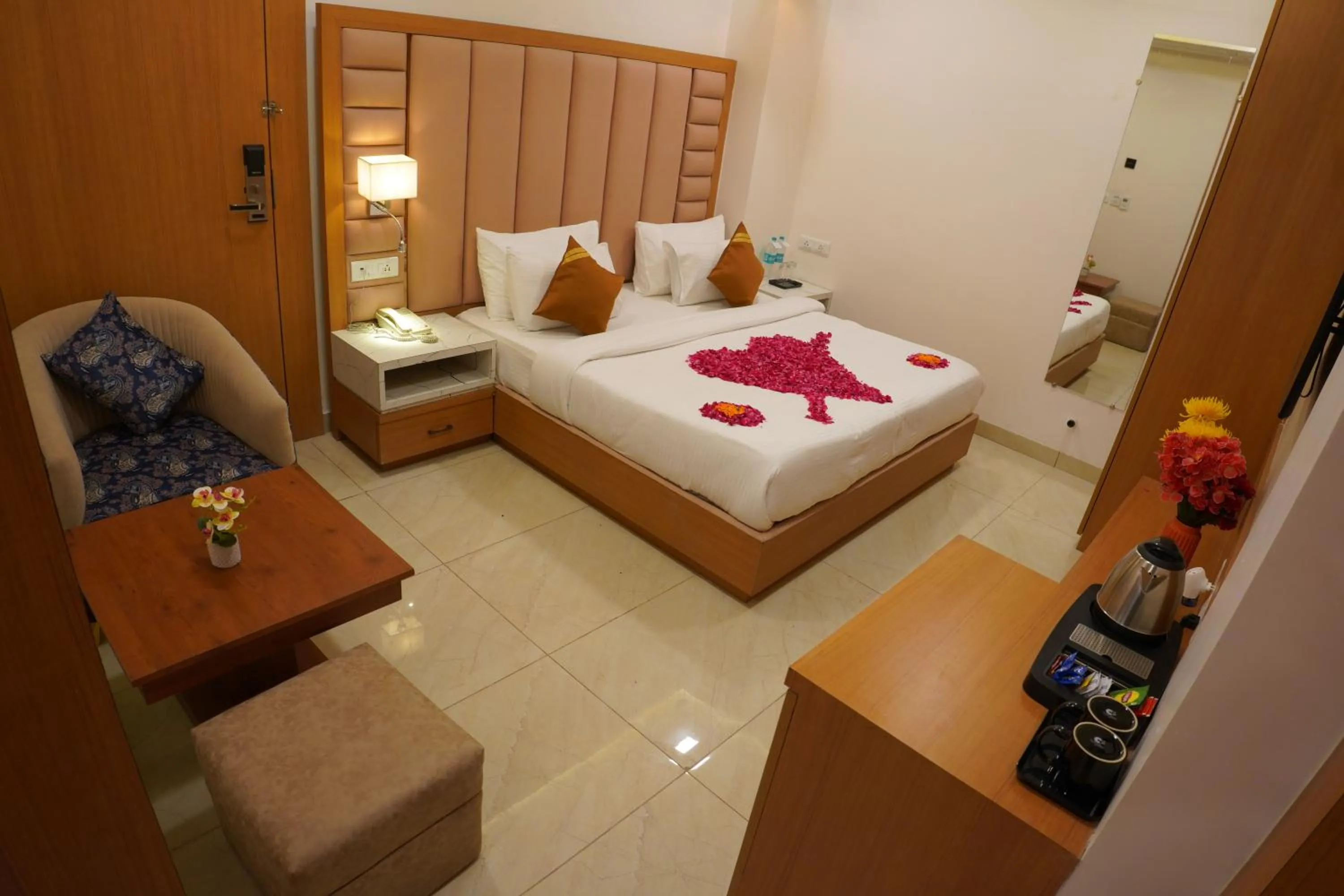 Hotel Cheer Royale