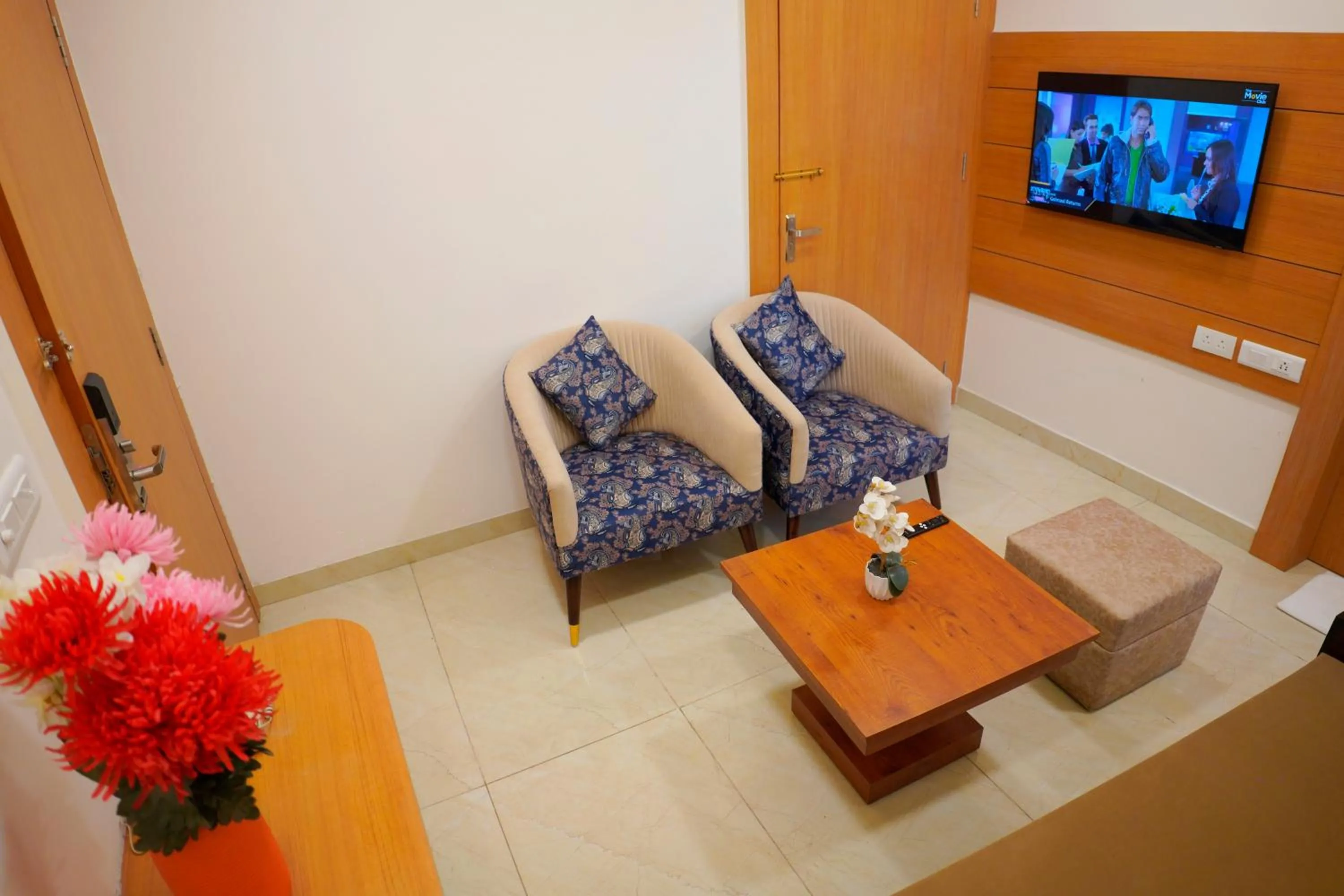 Hotel Cheer Royale