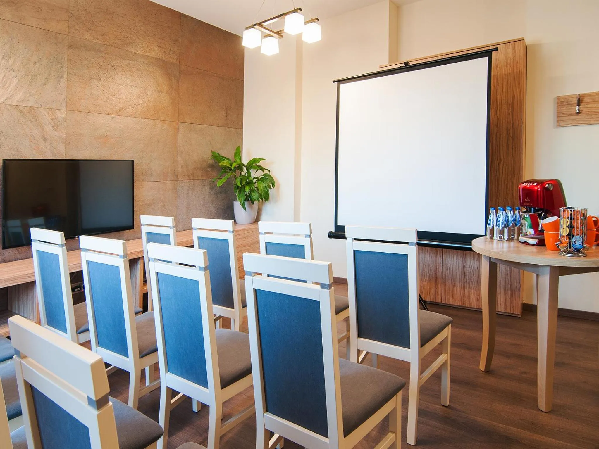 TV and multimedia in Apartamenty Bonerowska 5