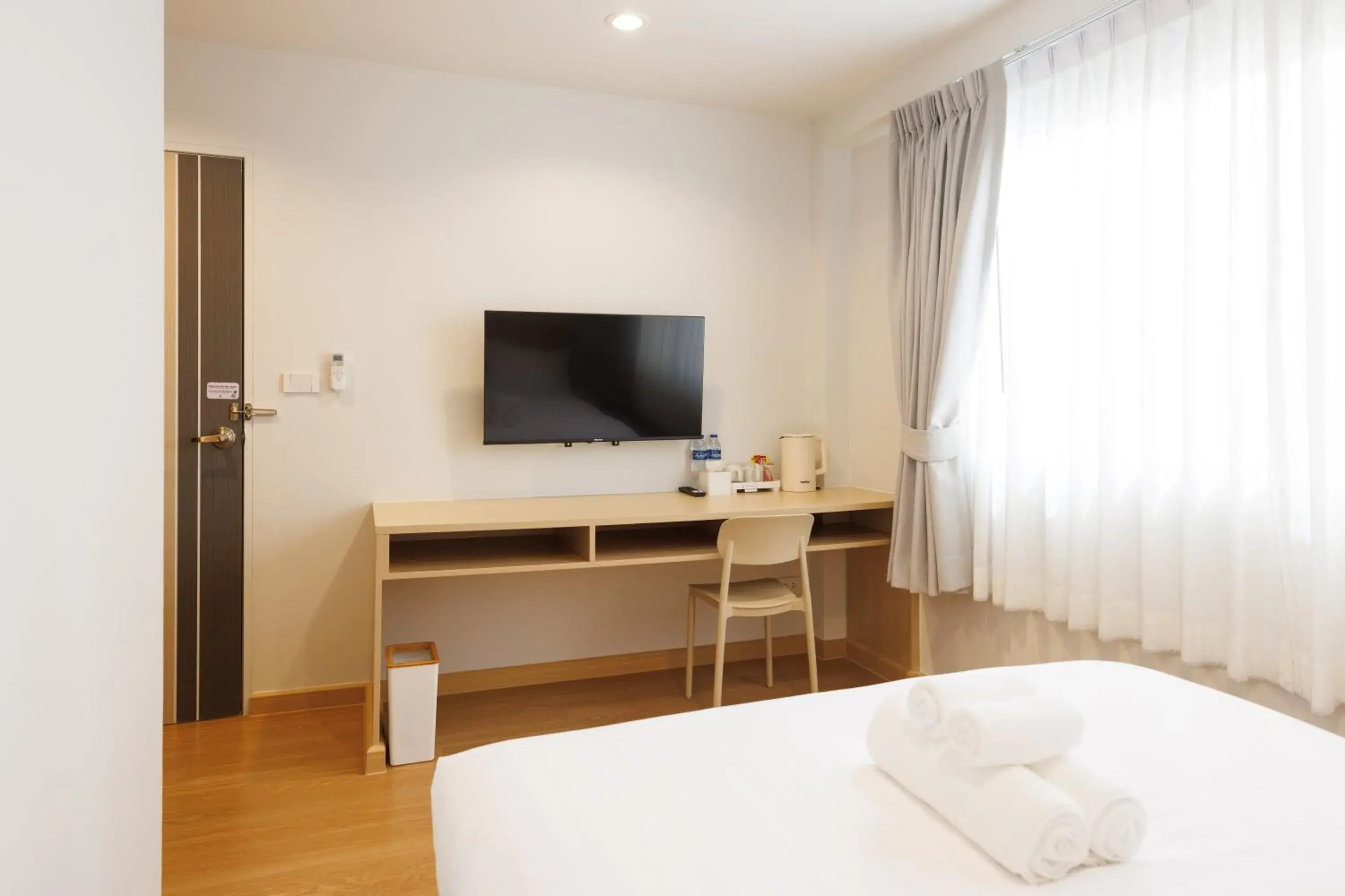 Standard Queen Room in Takka Hotel - Bearing Standard Queen Room in Takka Hotel - Bearing