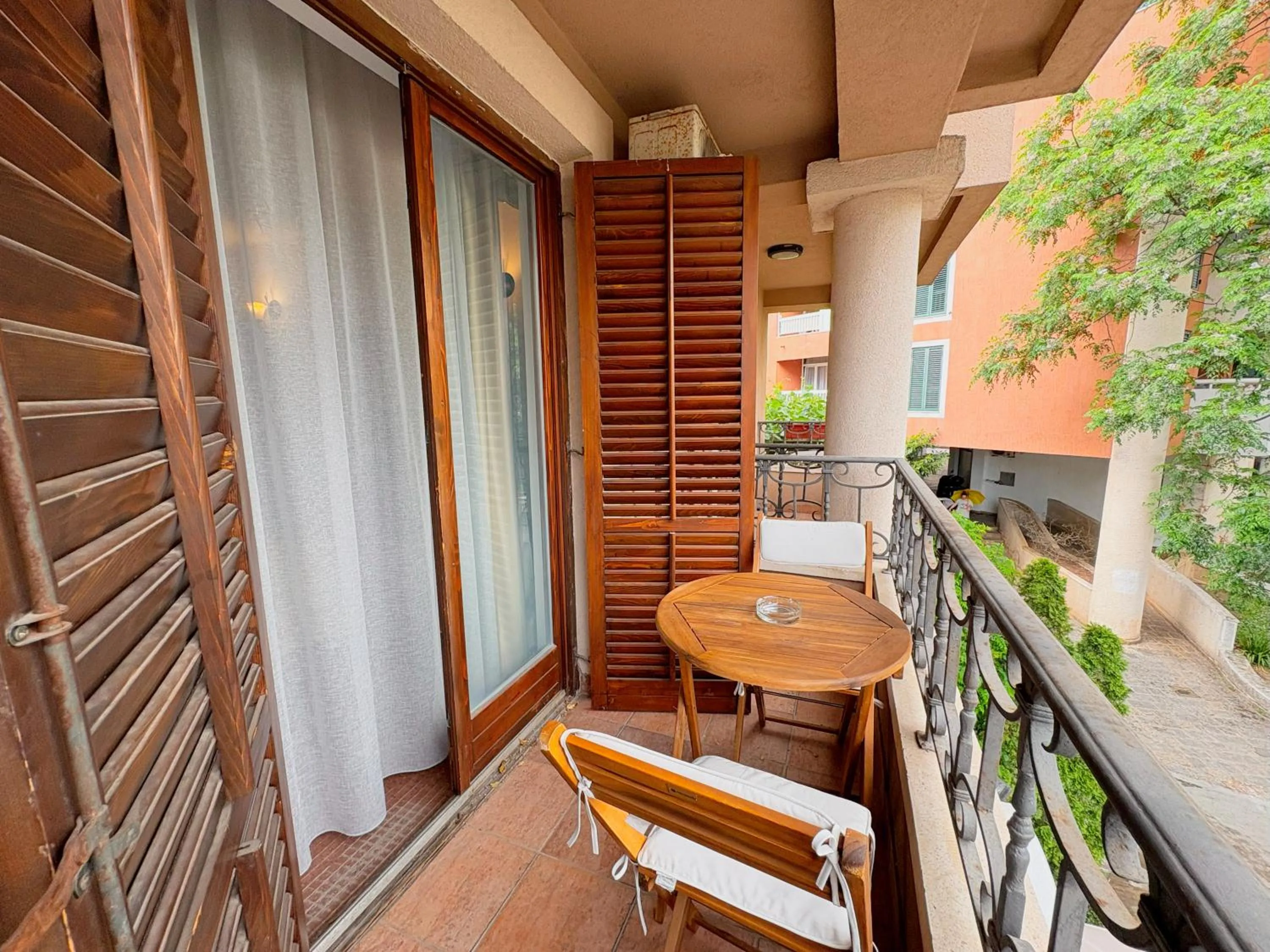 Balcony/Terrace in Central Hotel & Restaurant