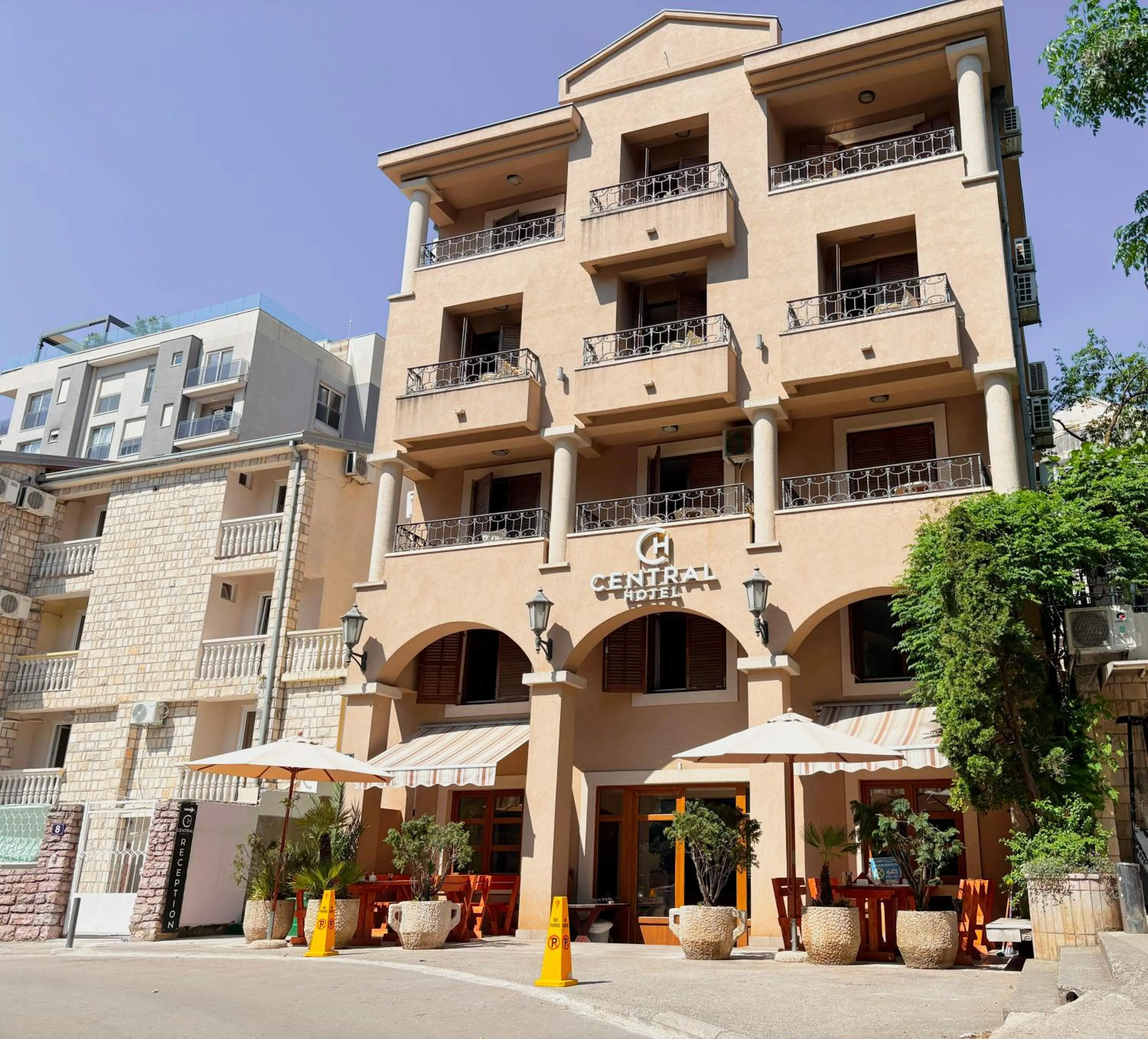 Property building in Central Hotel & Restaurant