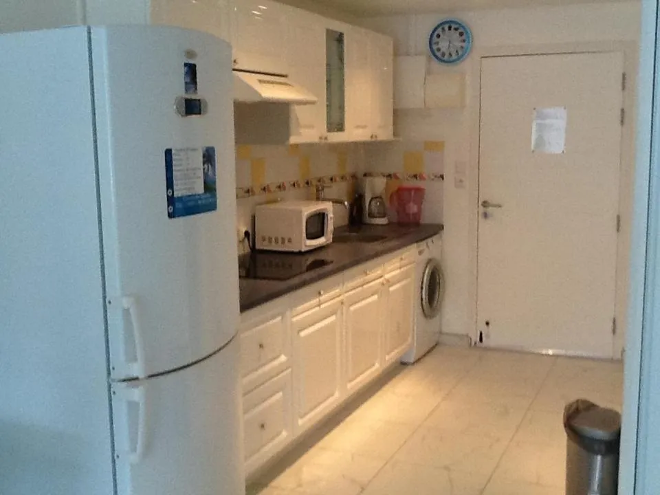 Area and facilities in Studio 23 Orient Bay