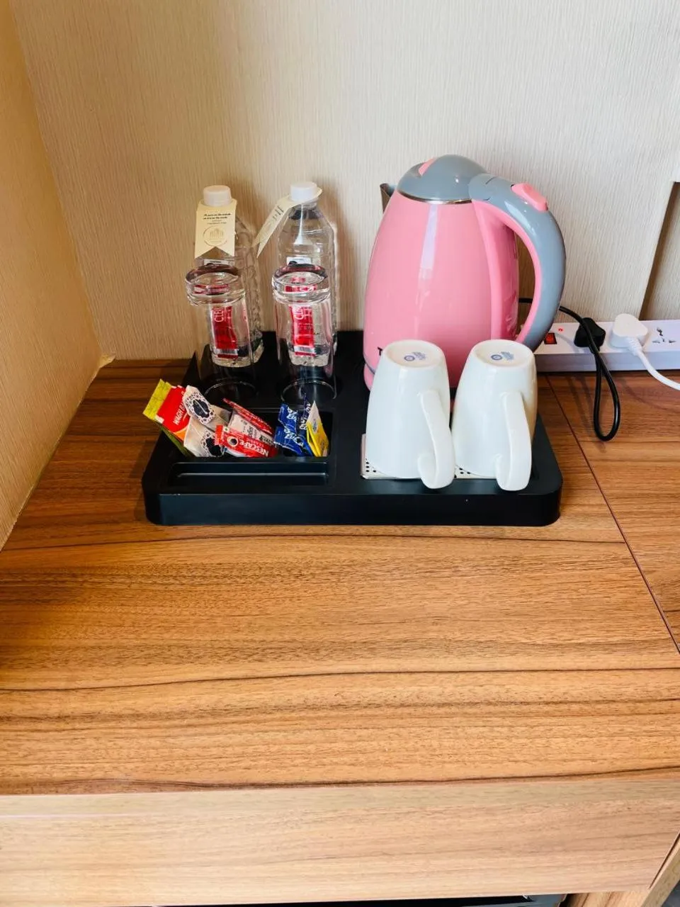 Coffee/tea facilities in Celestial Manor