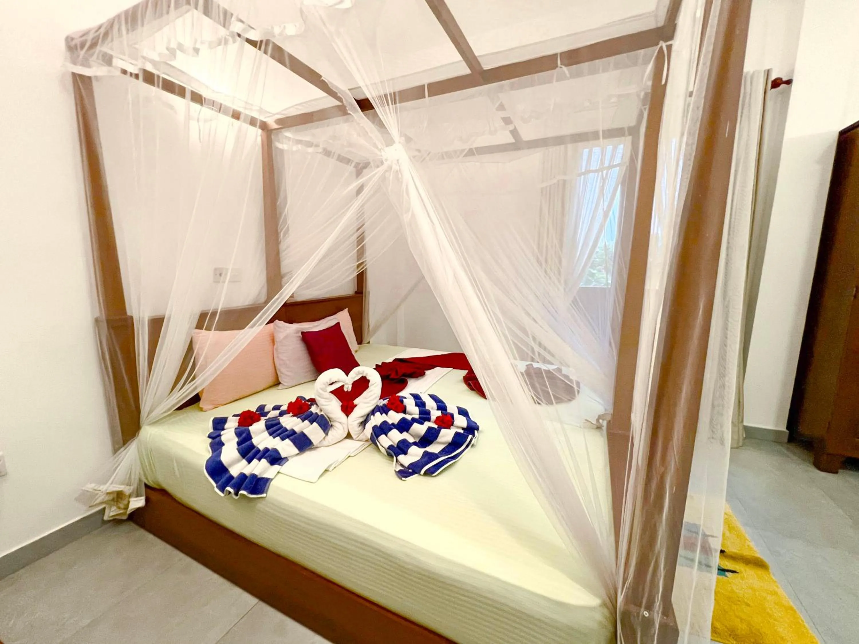 Property building, Bed in Villa Red Lobster