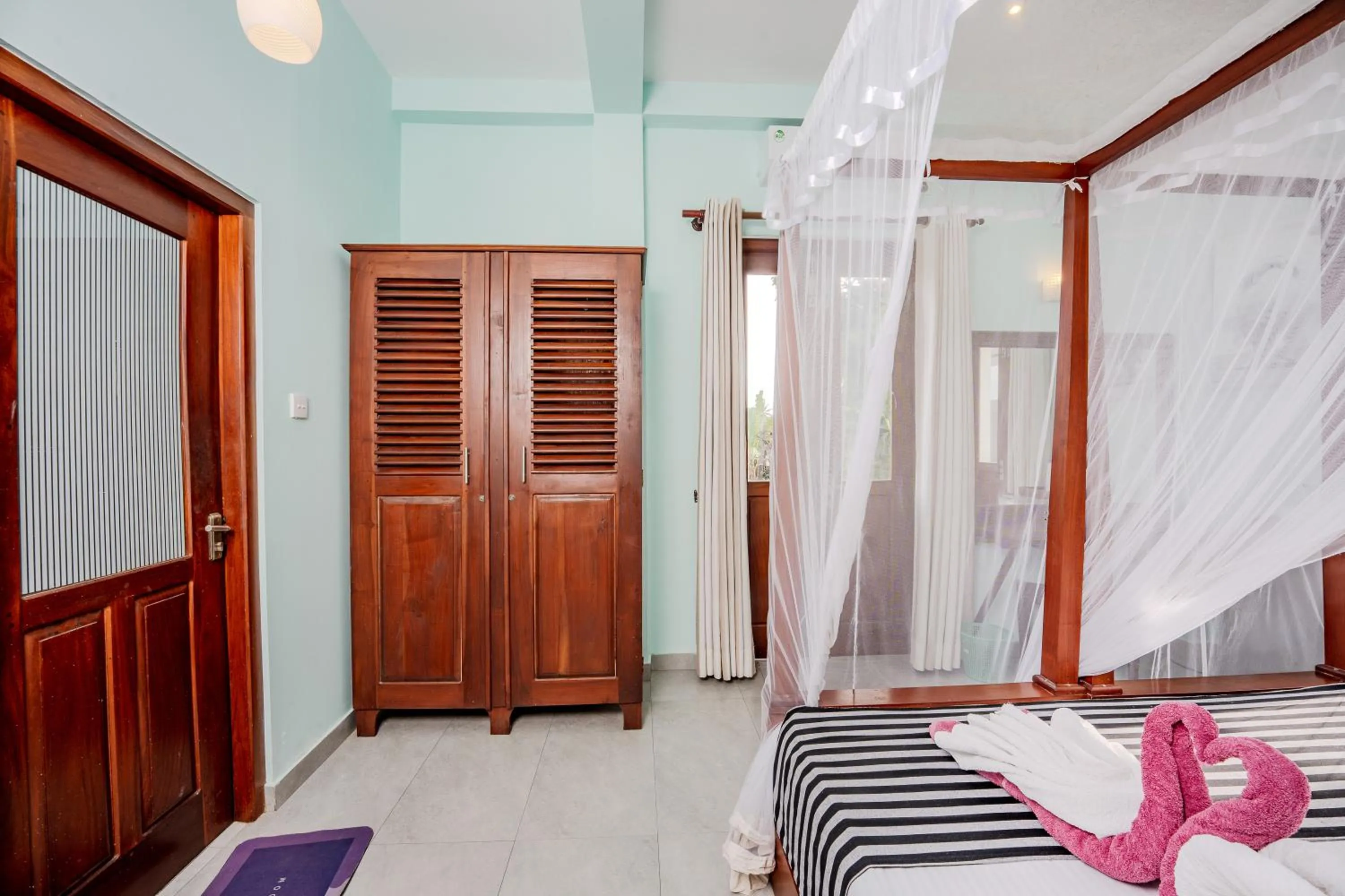 Photo of the whole room, Bed in Villa Red Lobster