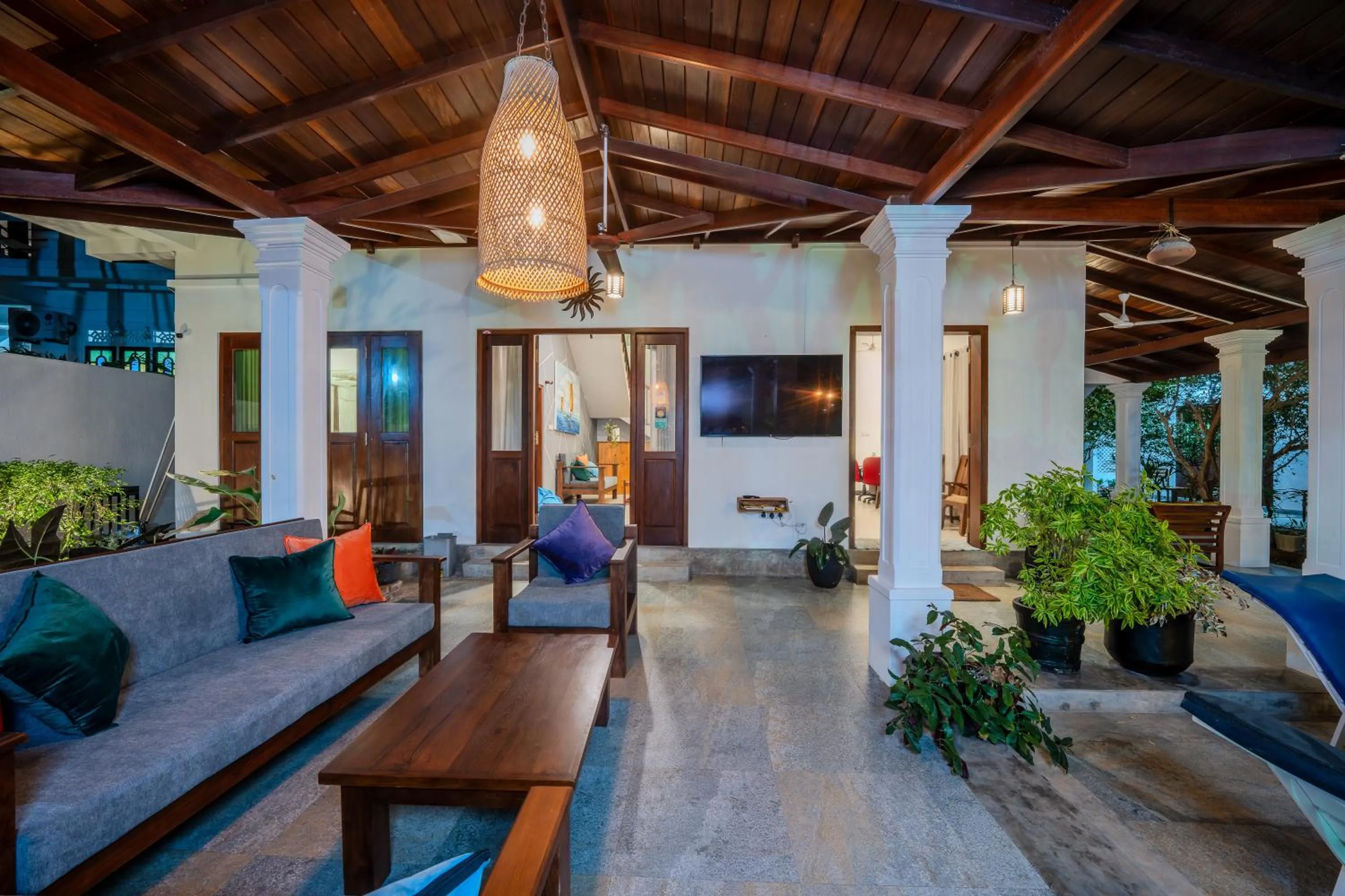 TV and multimedia in Villa Red Lobster