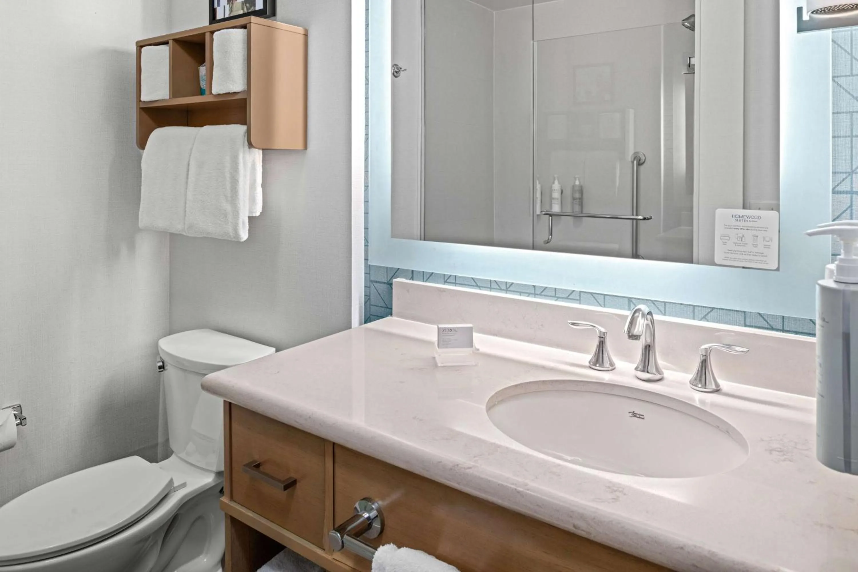 Bathroom in Homewood Suites by Hilton Anaheim Conv Ctr/Disneyland Main