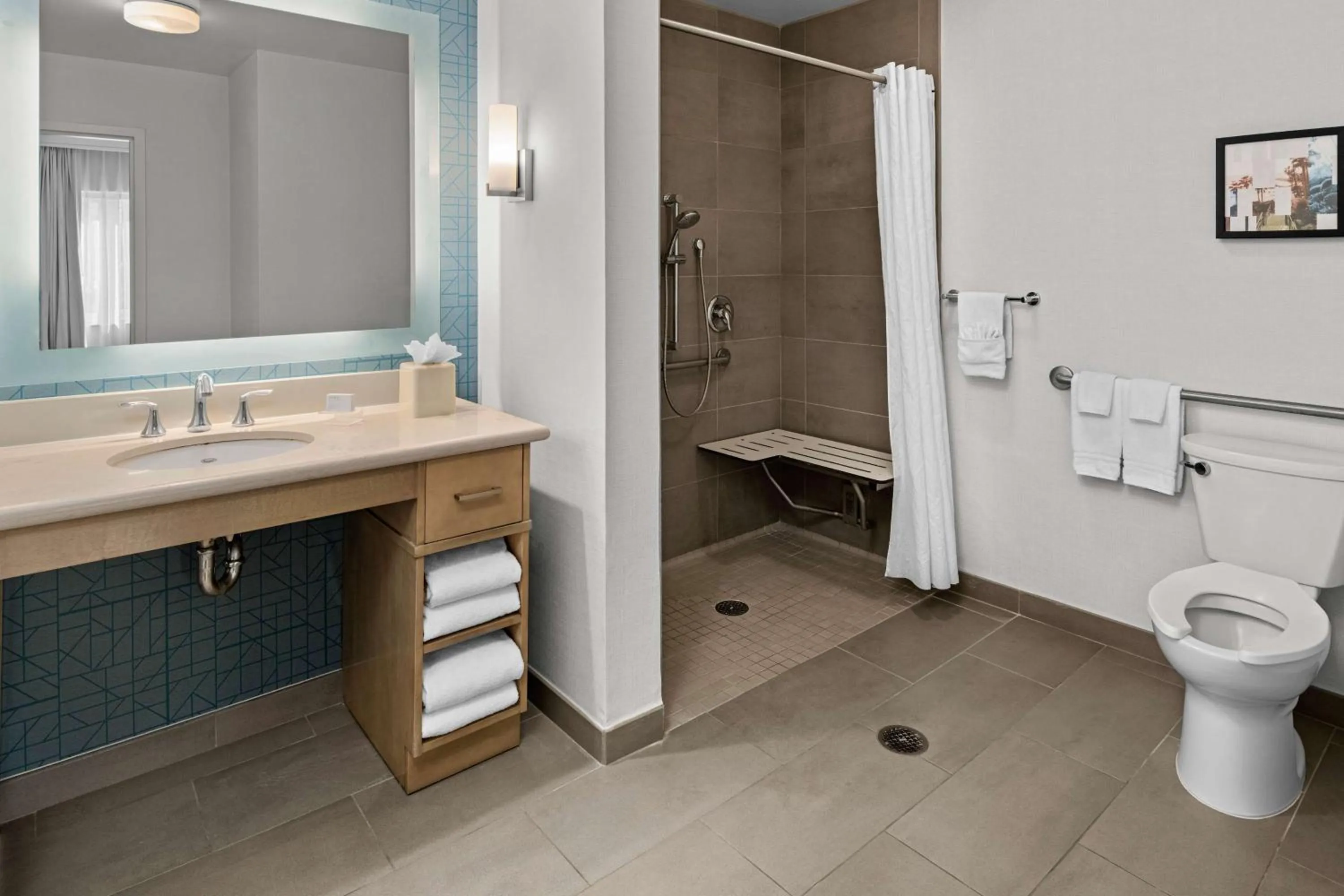 Bathroom in Homewood Suites by Hilton Anaheim Conv Ctr/Disneyland Main